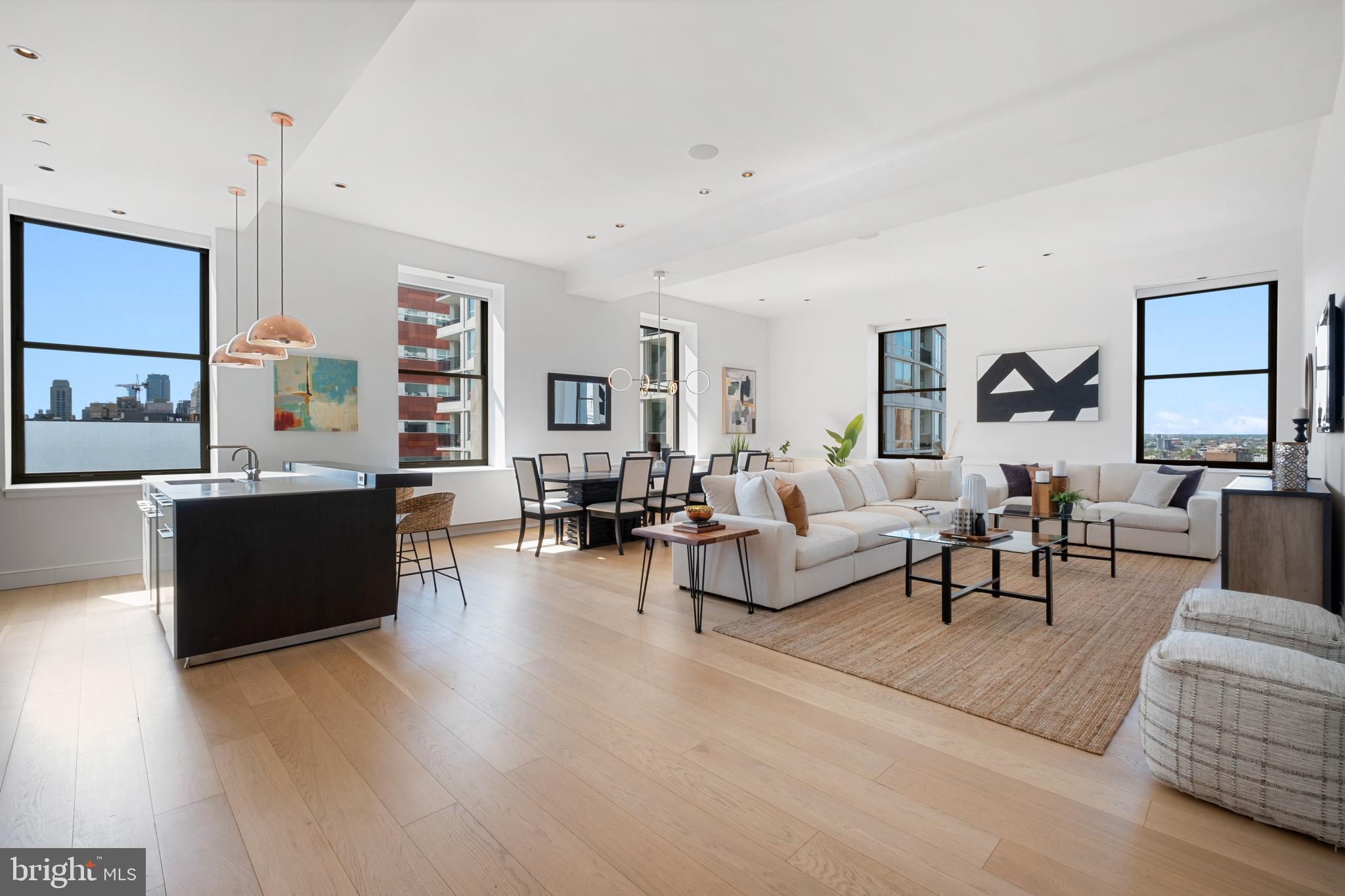 SOCIETY HILL - Residential