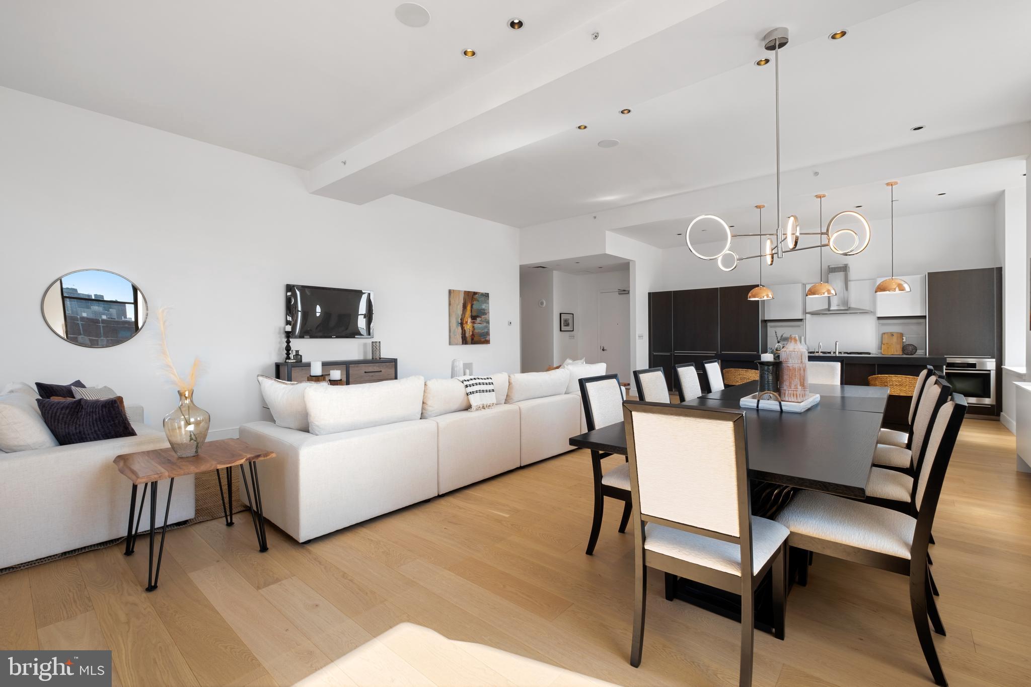 SOCIETY HILL - Residential