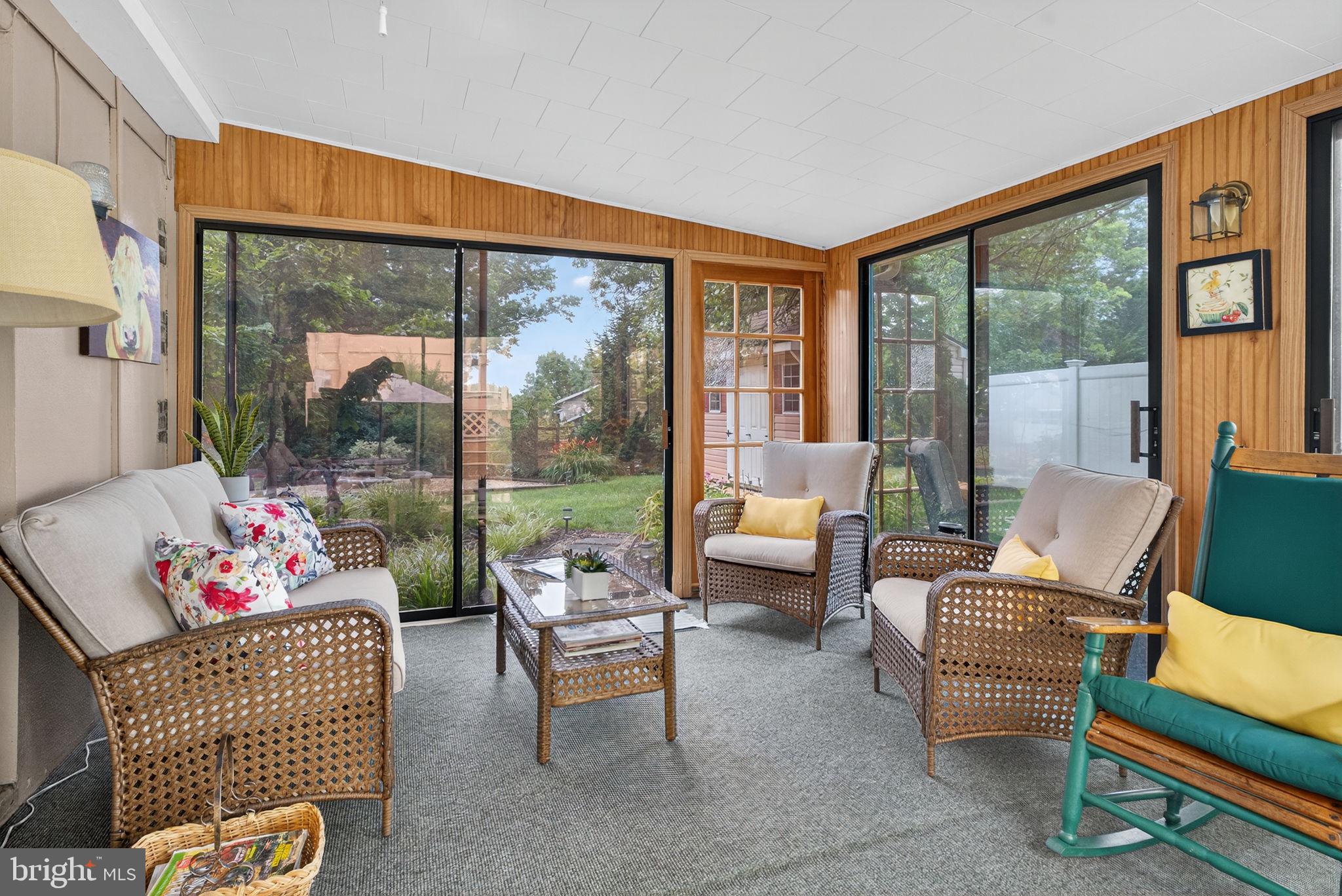 CRESTWOOD - Residential