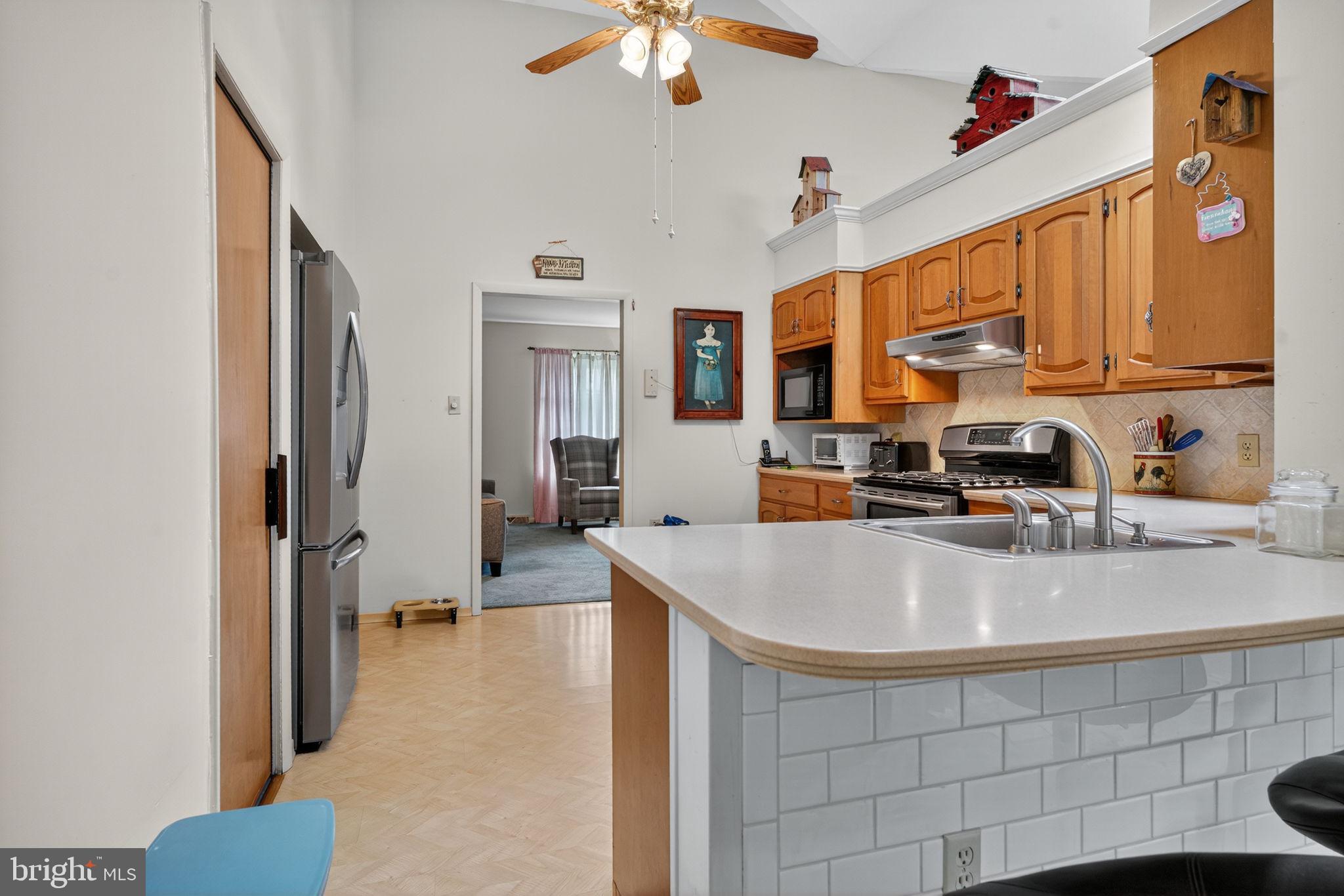 CRESTWOOD - Residential