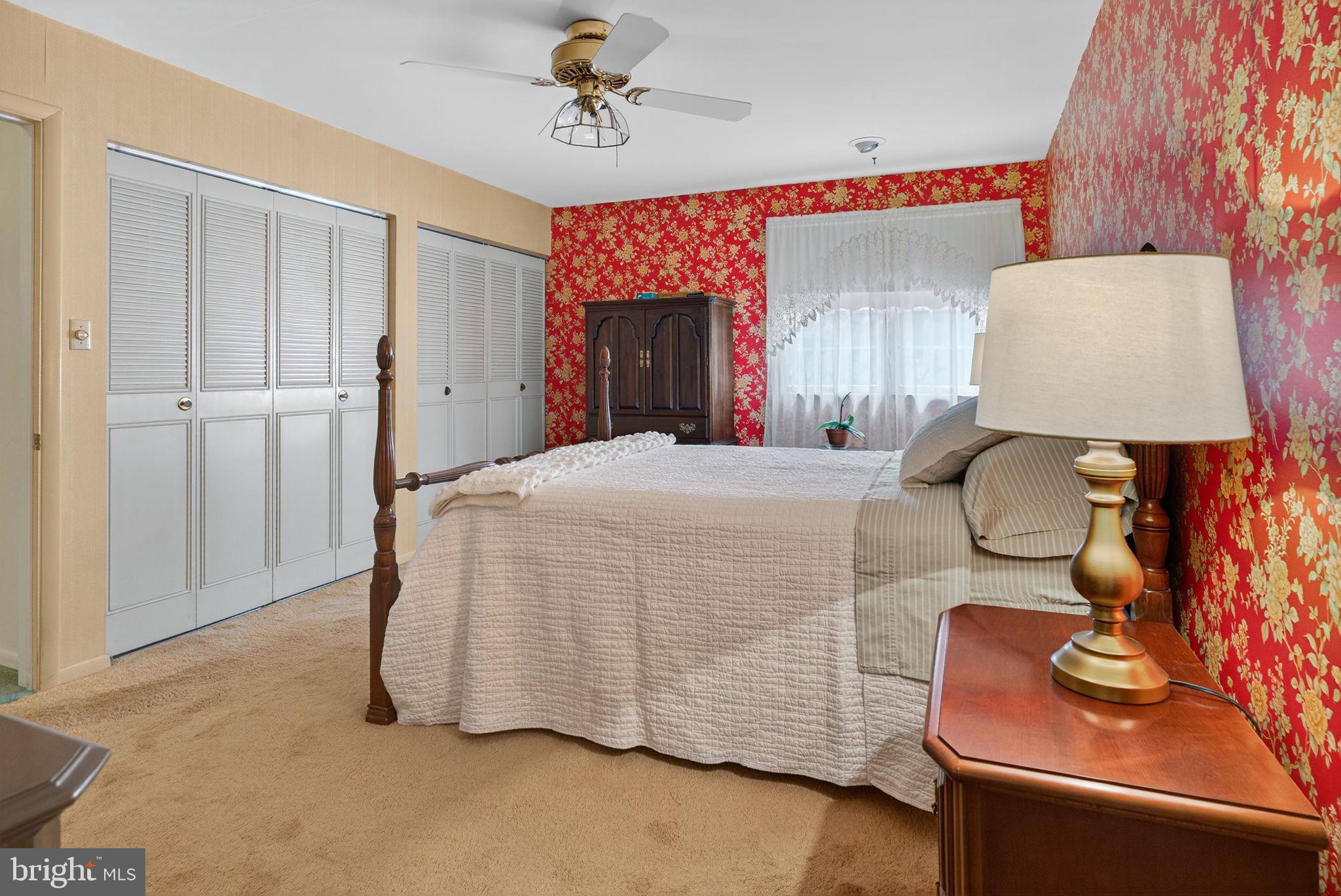 CRESTWOOD - Residential