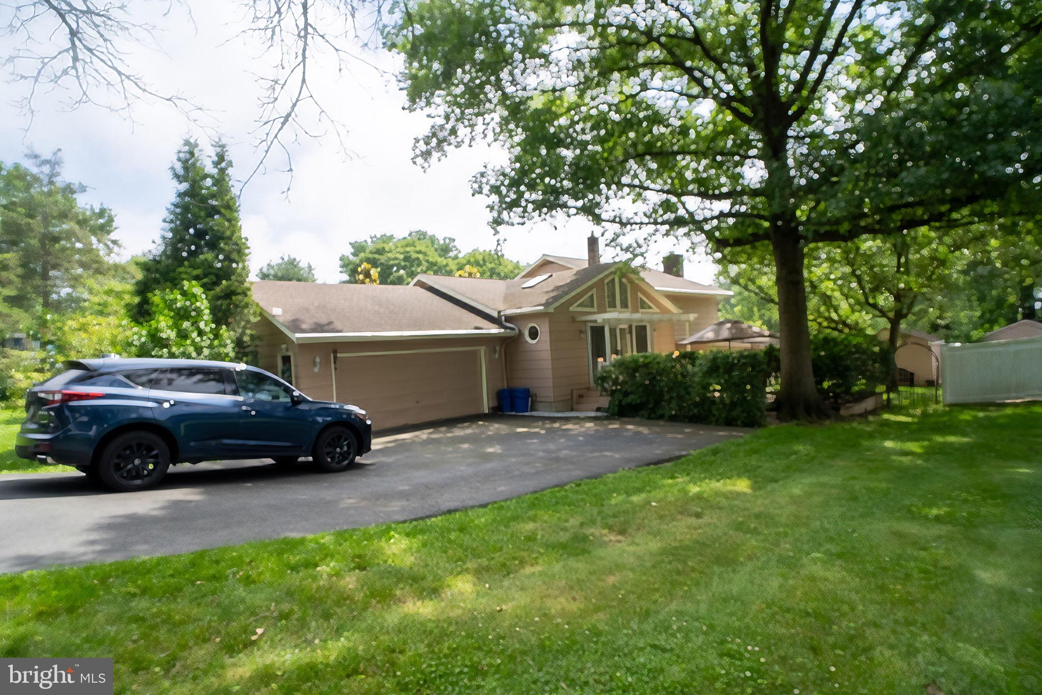 CRESTWOOD - Residential