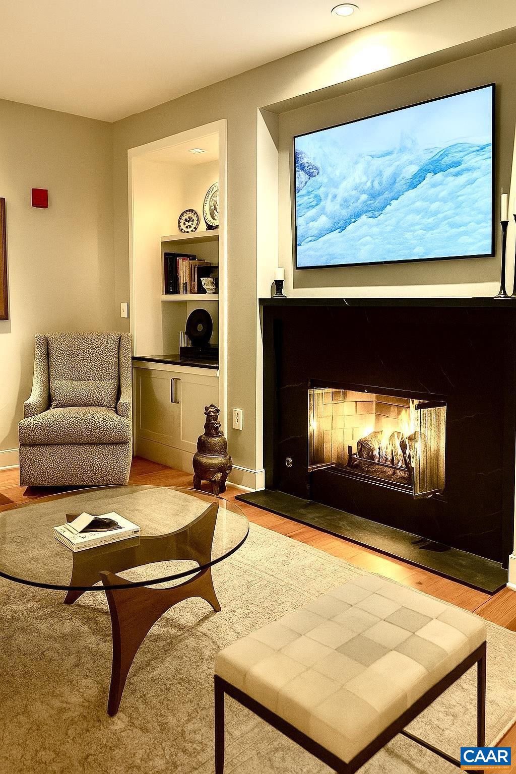 THE GLEASON - Residential