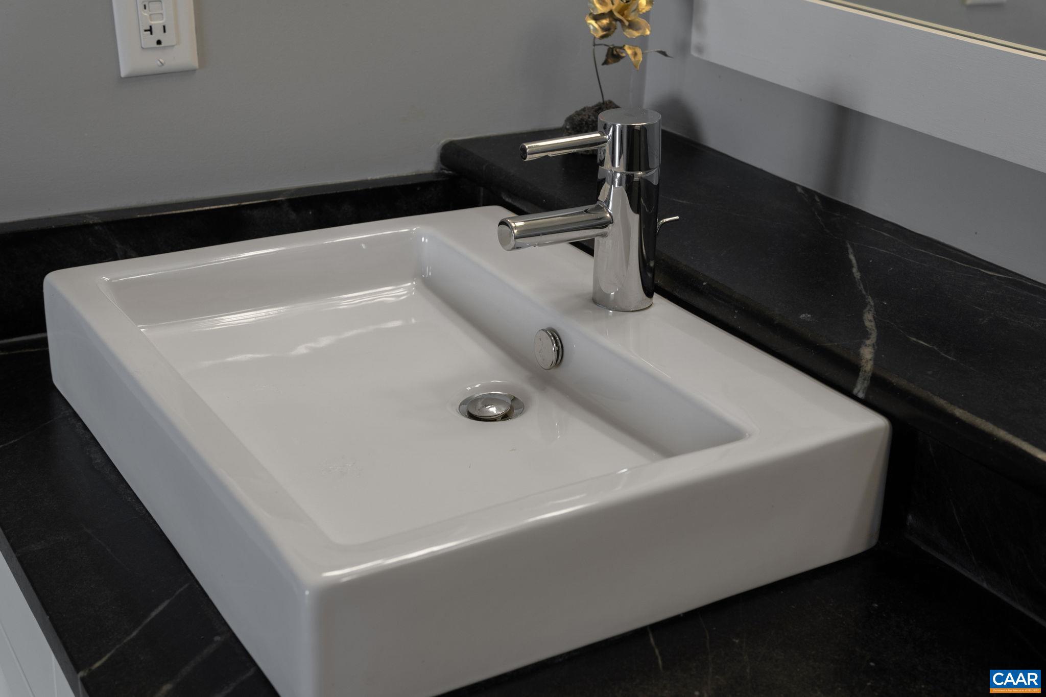 THE GLEASON - Residential