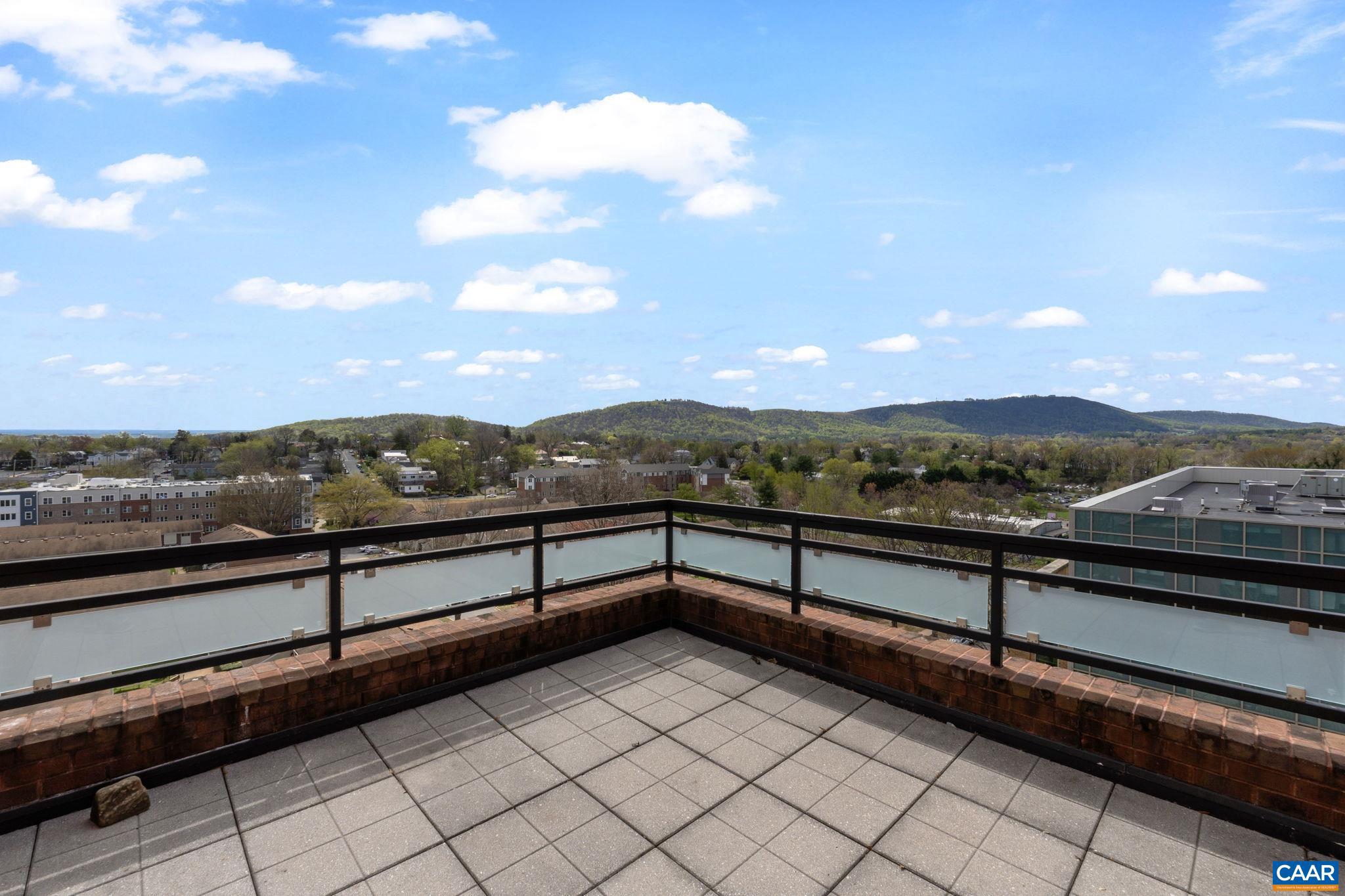 THE GLEASON - Residential