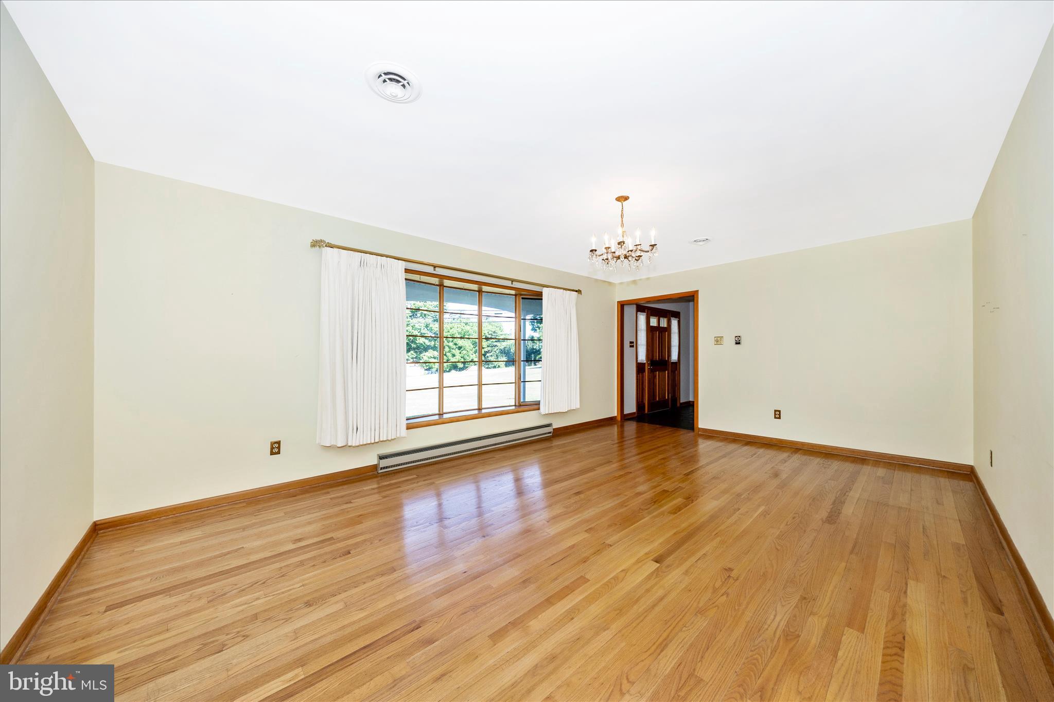 SKYLINE ESTATES - Residential