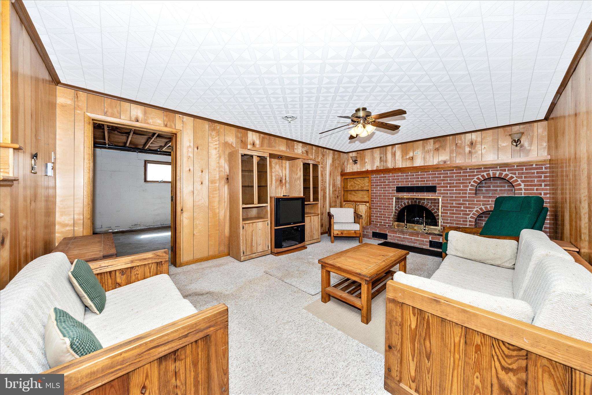 SKYLINE ESTATES - Residential