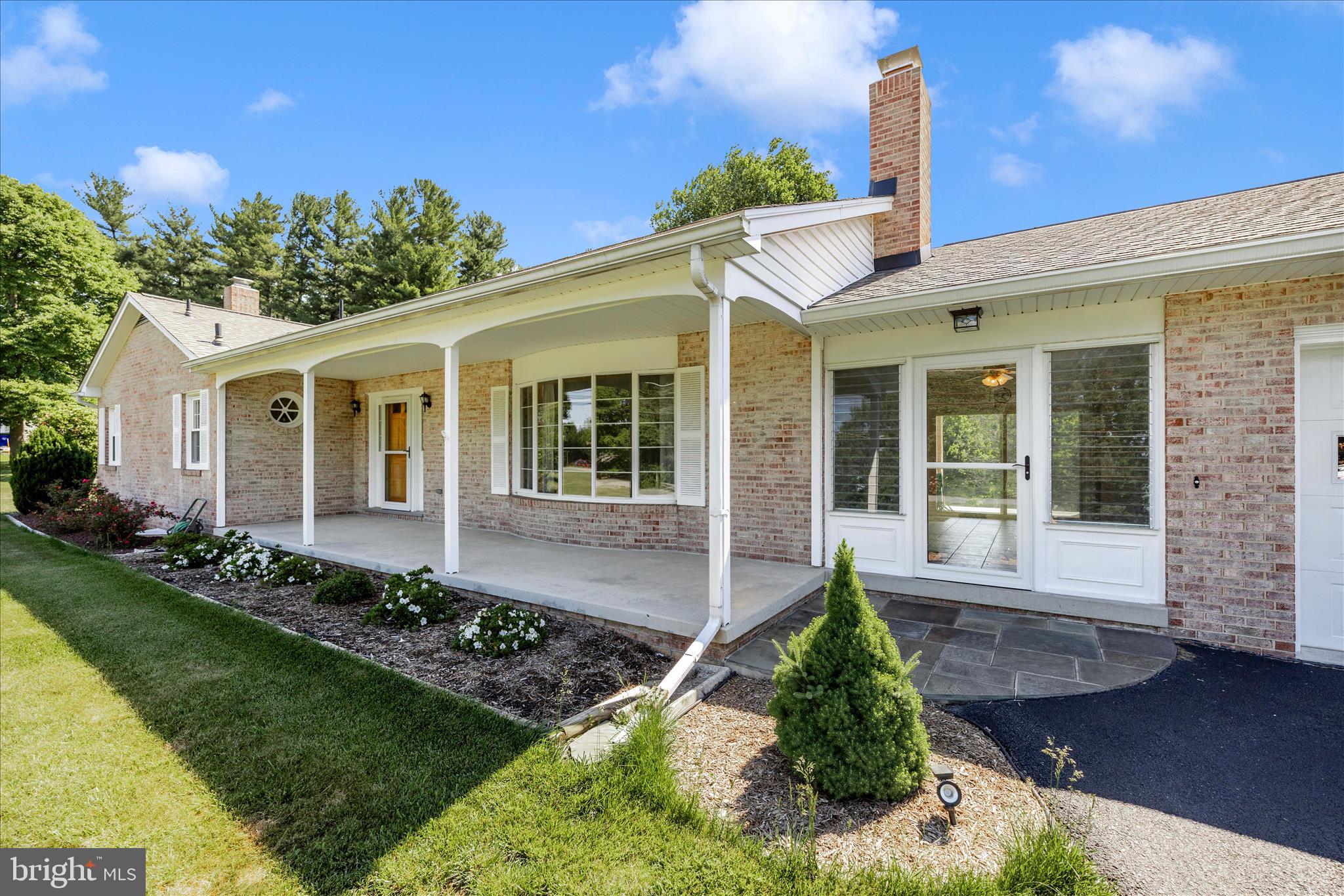 SKYLINE ESTATES - Residential