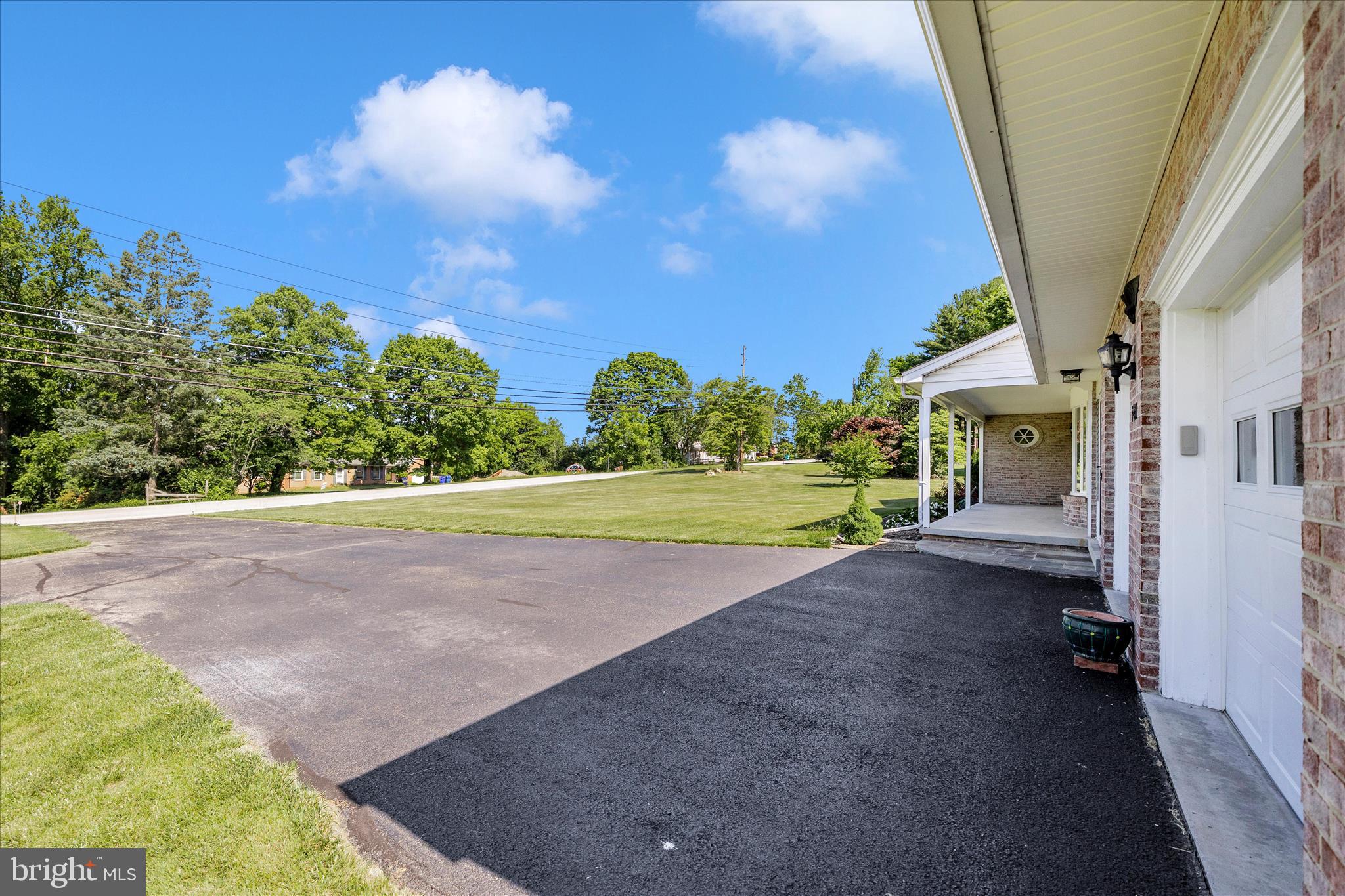 SKYLINE ESTATES - Residential