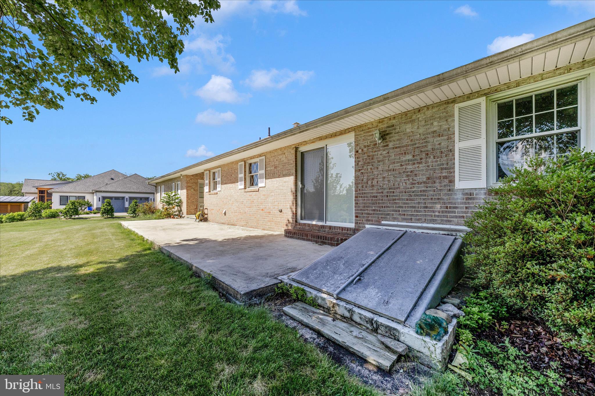 SKYLINE ESTATES - Residential