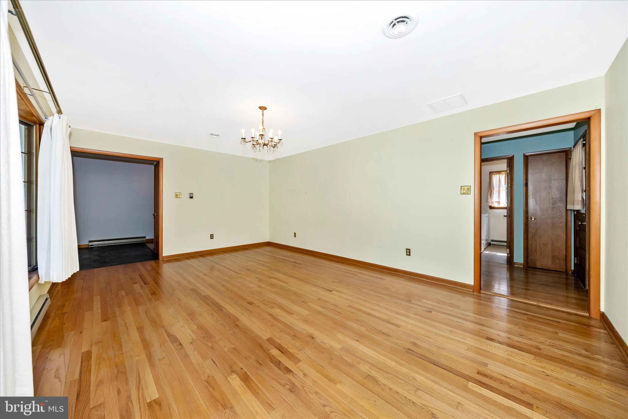 SKYLINE ESTATES - Residential