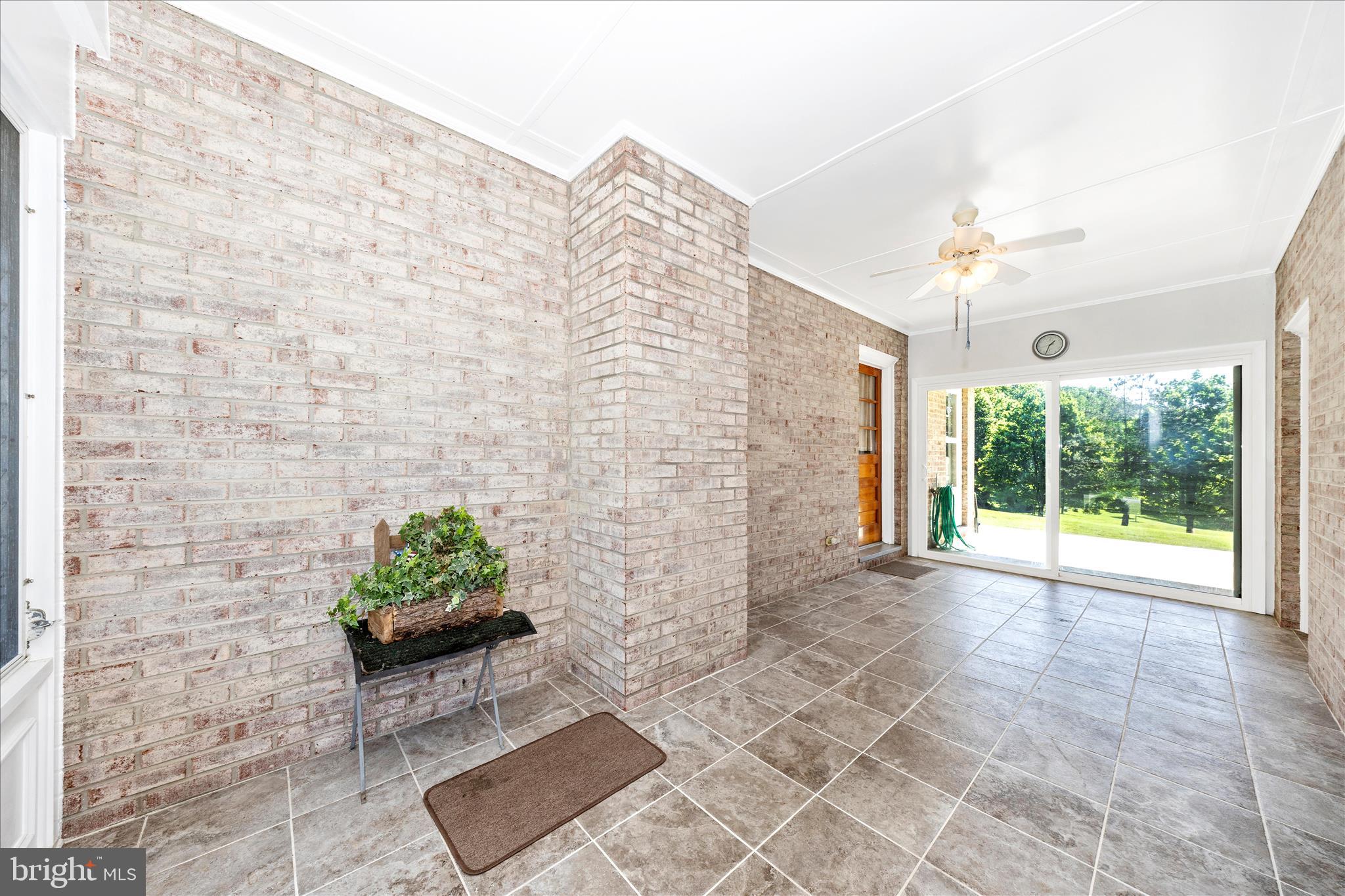SKYLINE ESTATES - Residential