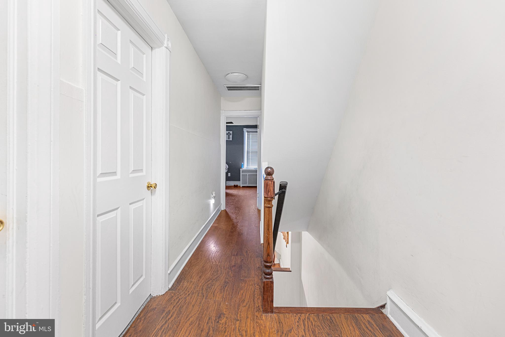 CLIFTON HEIGHTS - Residential