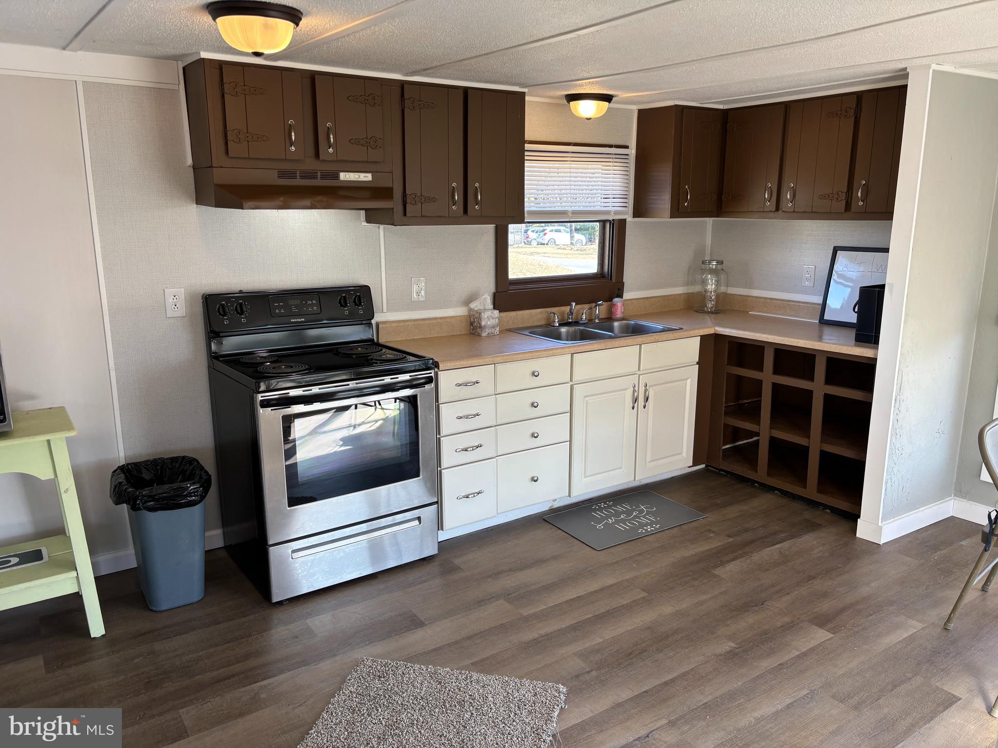 MOUNTAIN VIEW TERRACE - Residential