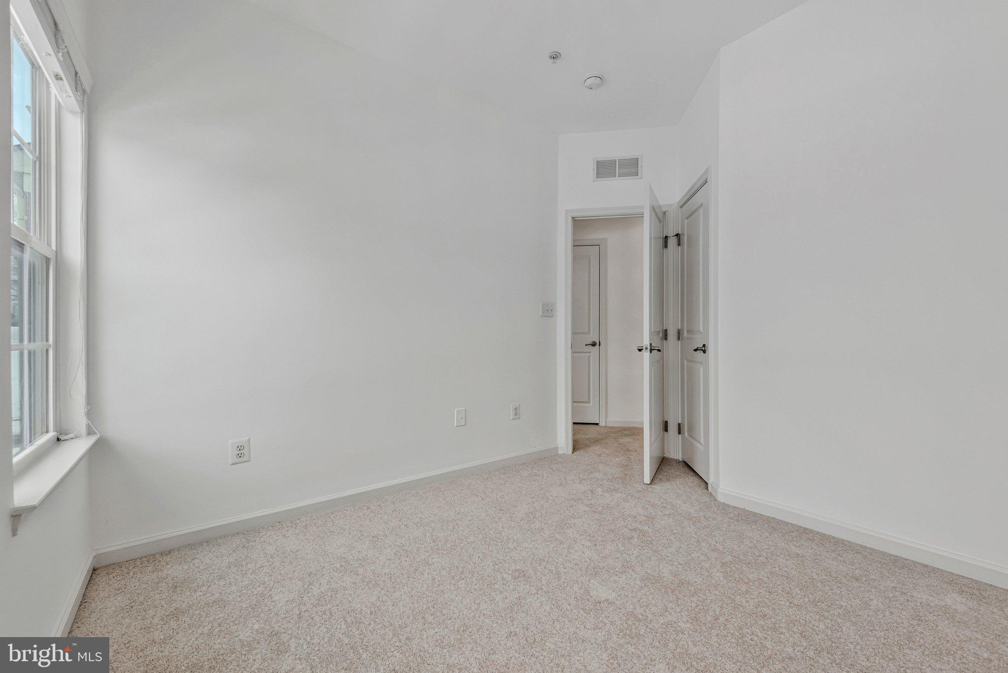 ADDISON ROAD SOUTH - Residential