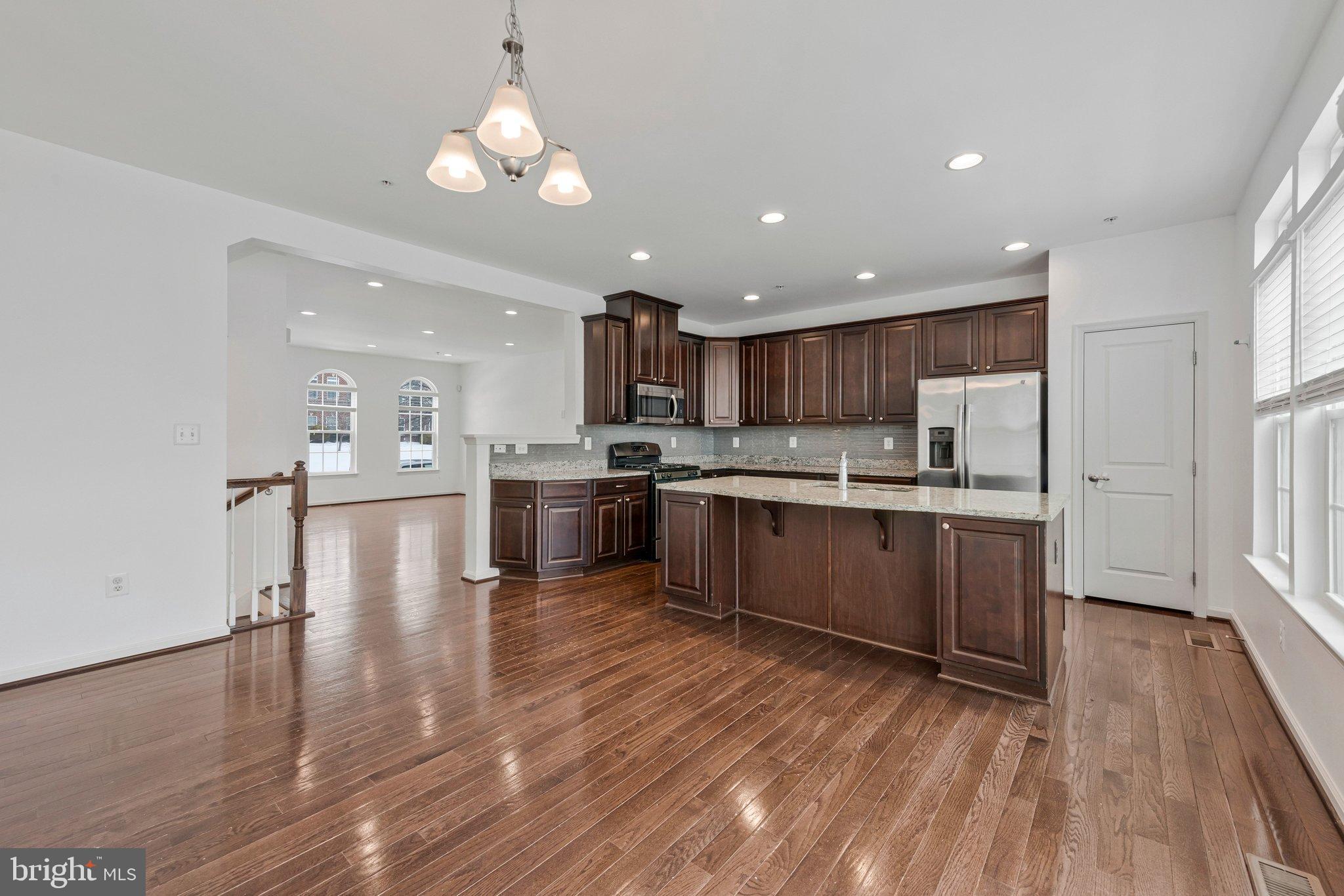 ADDISON ROAD SOUTH - Residential