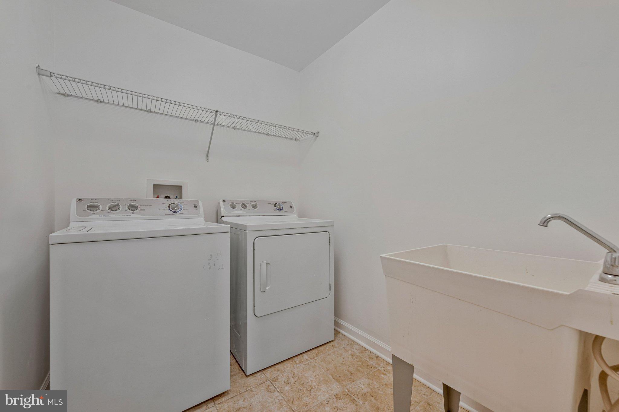 ADDISON ROAD SOUTH - Residential