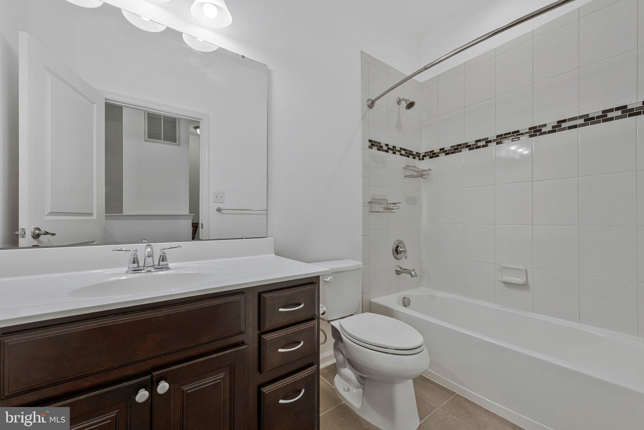 ADDISON ROAD SOUTH - Residential