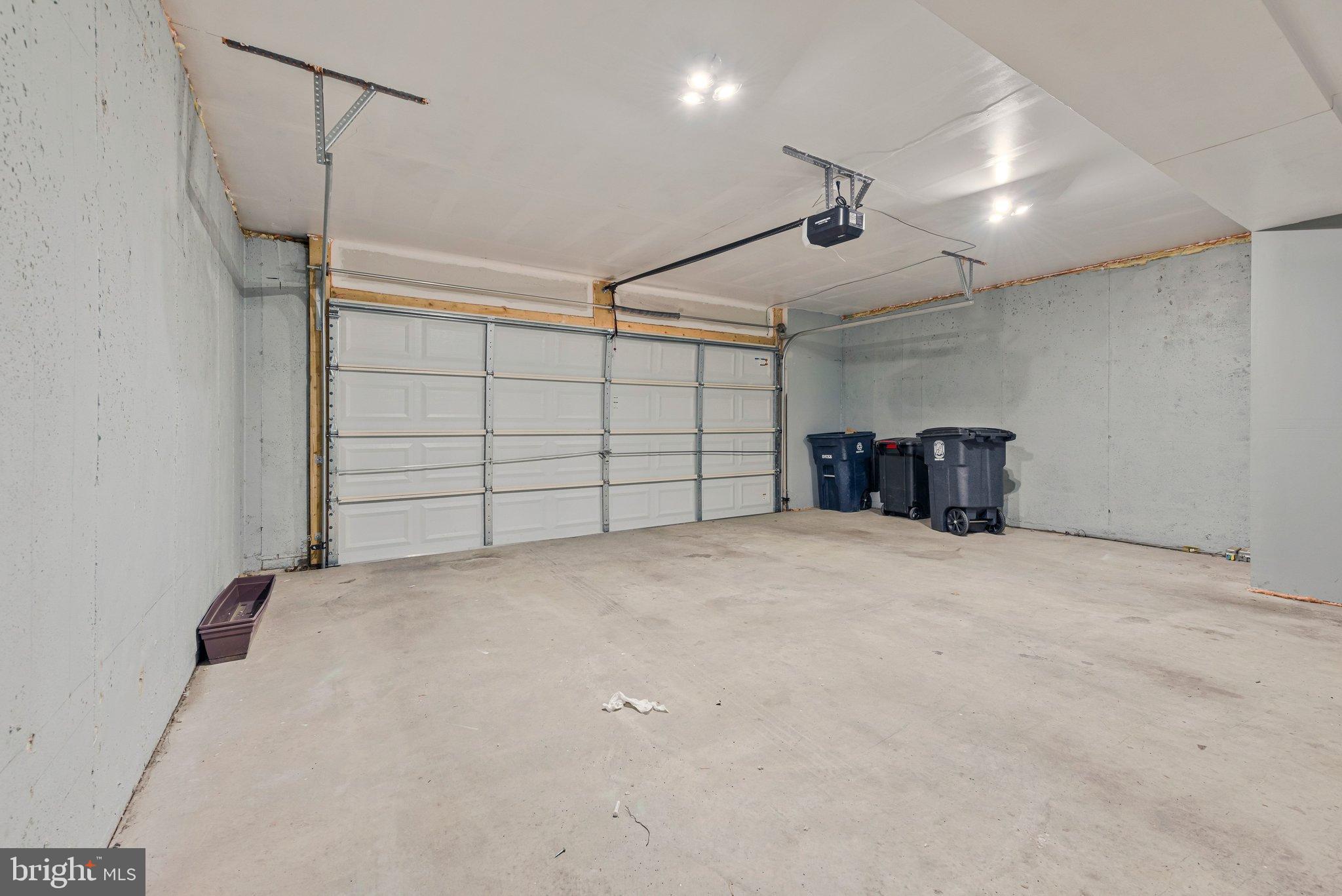 ADDISON ROAD SOUTH - Residential