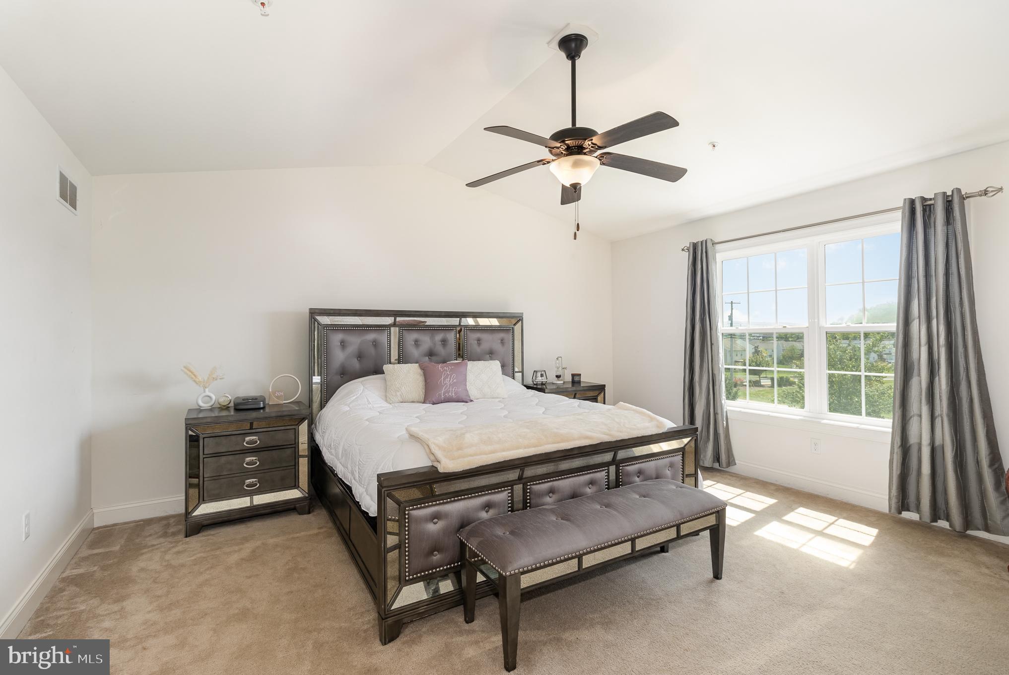 ORCHARD GLEN - Residential