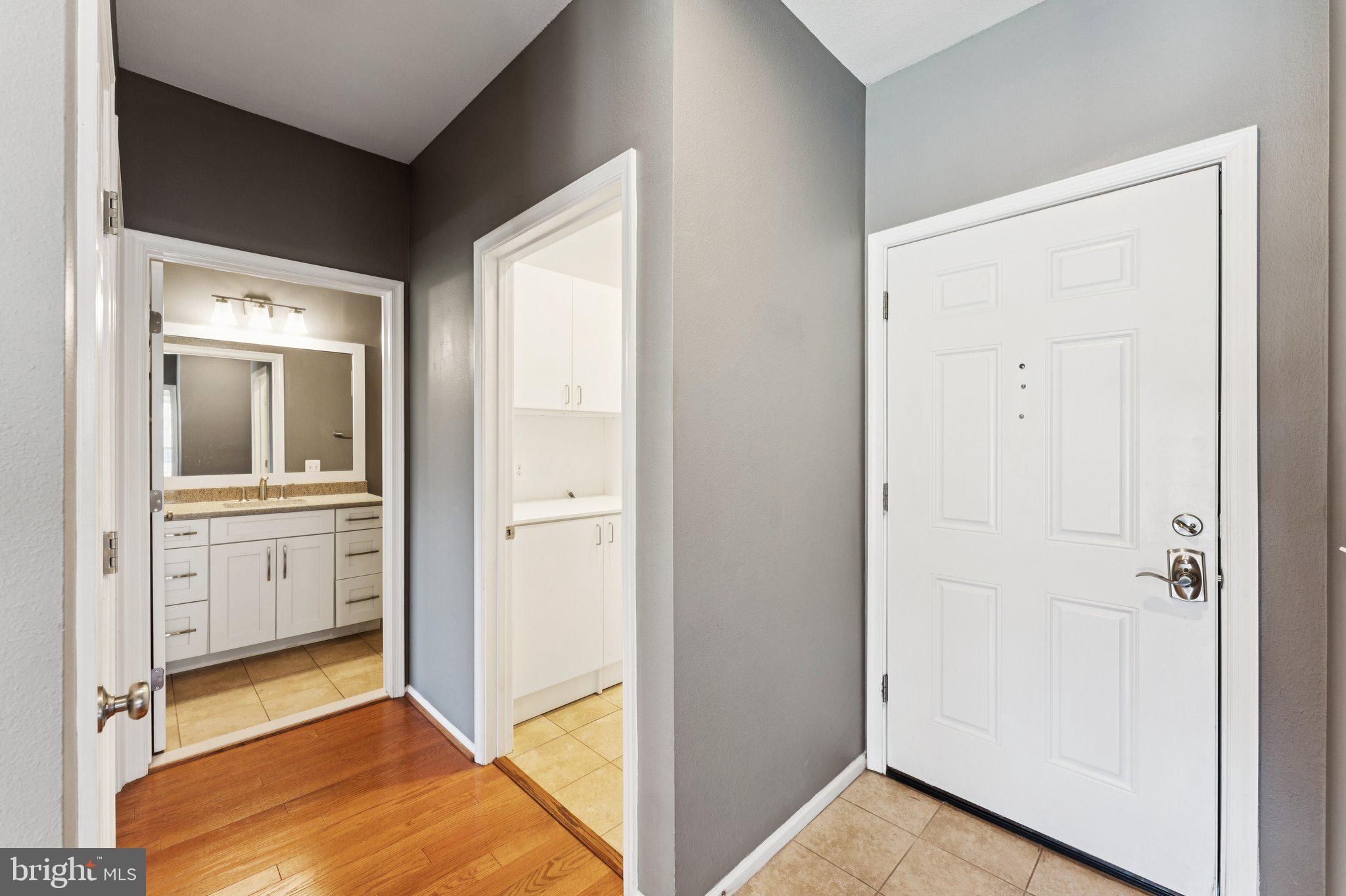 GATES OF MCLEAN - Residential