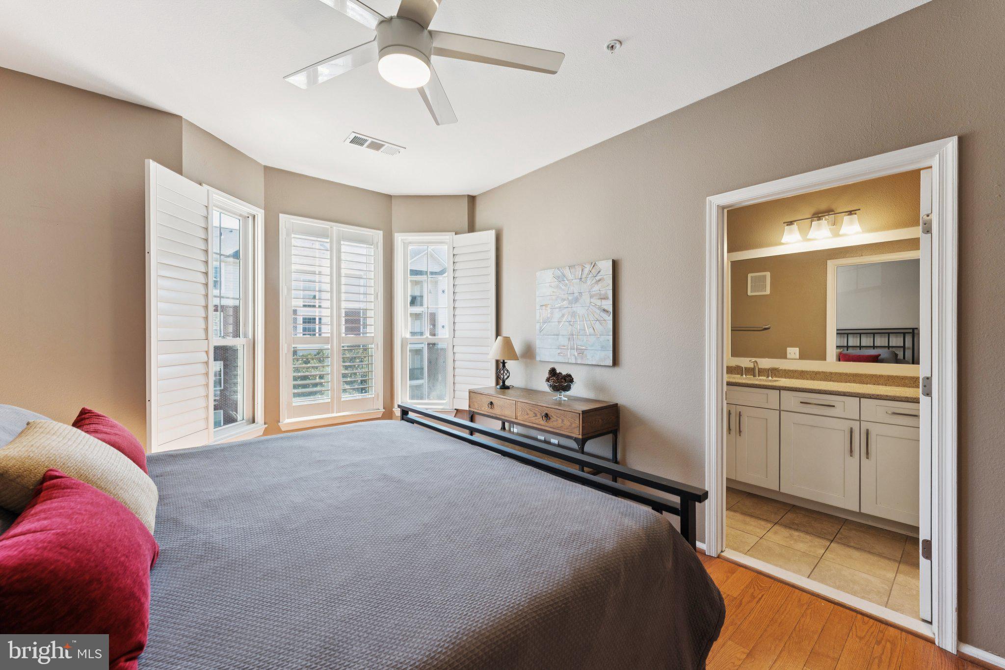 GATES OF MCLEAN - Residential