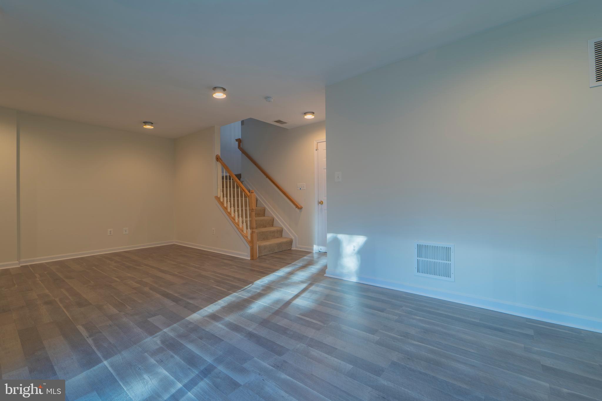 GUNSTON HILL - Residential