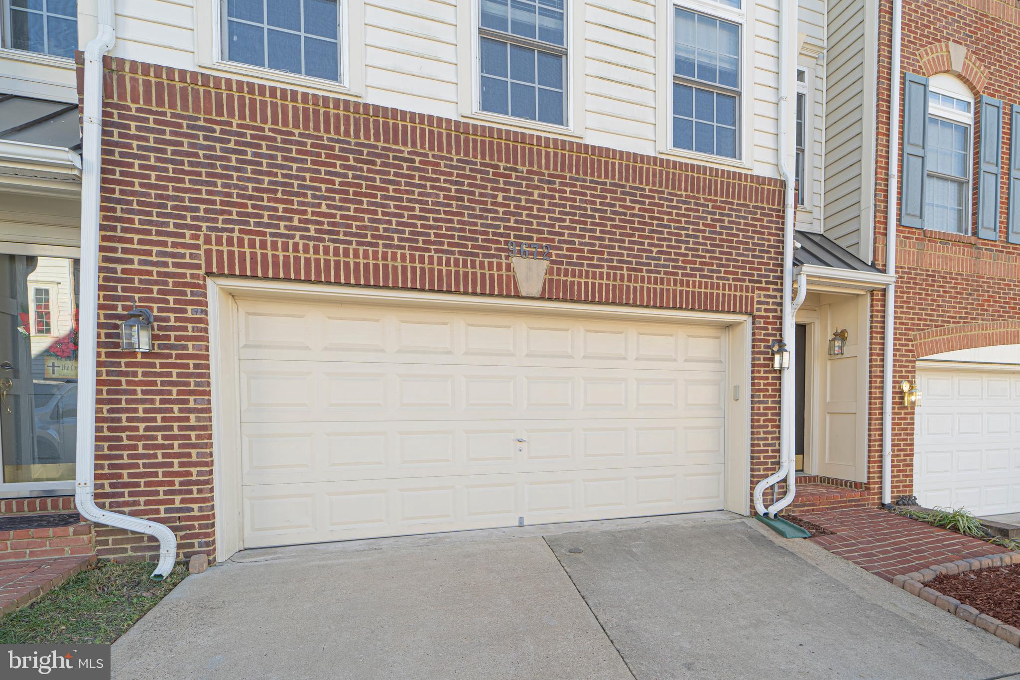 GUNSTON HILL - Residential