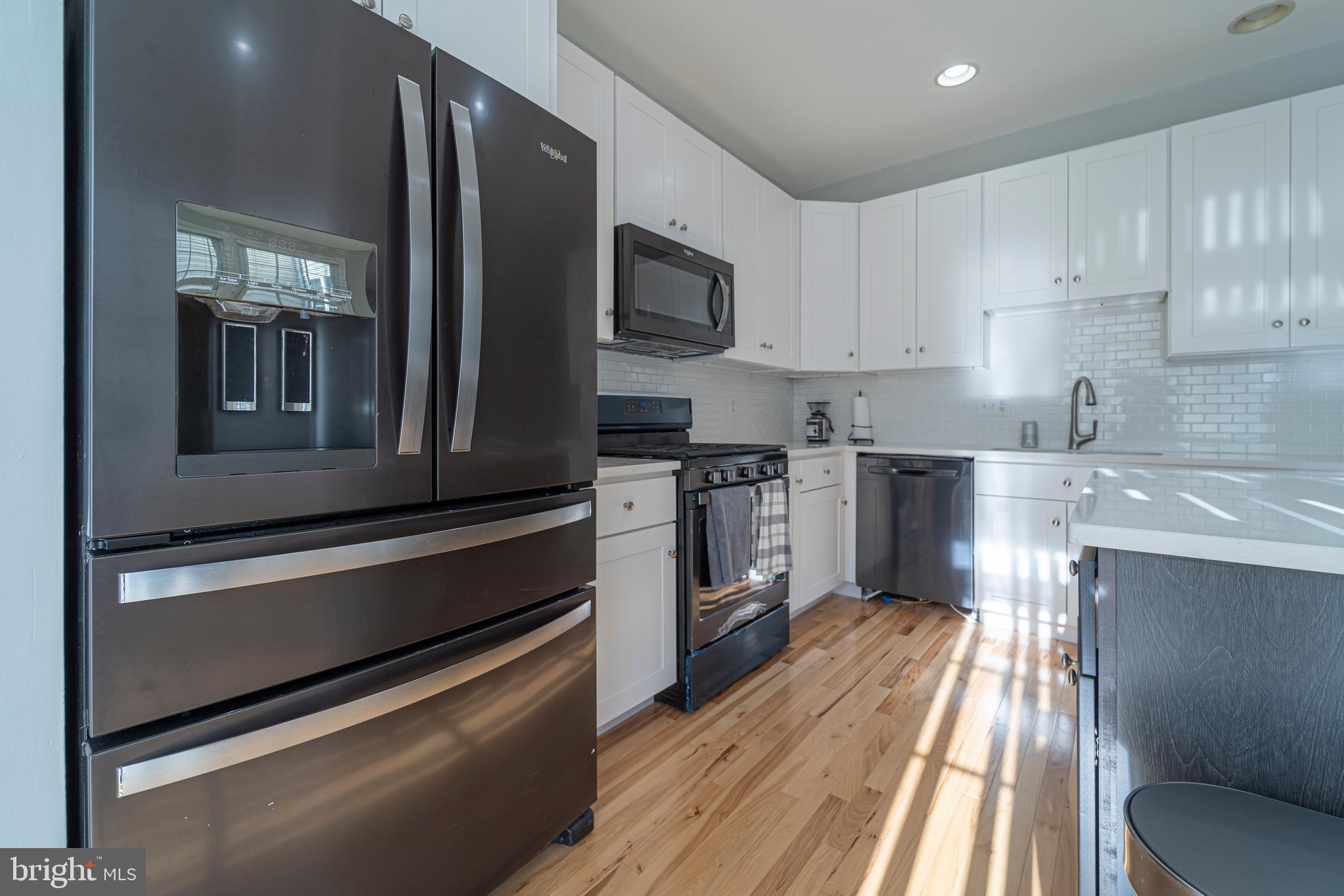 GUNSTON HILL - Residential