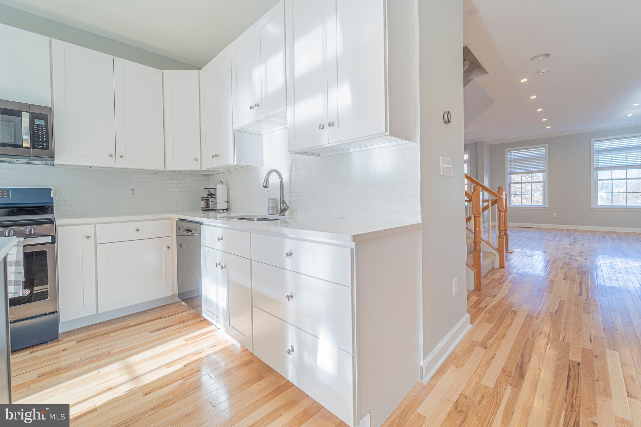 GUNSTON HILL - Residential