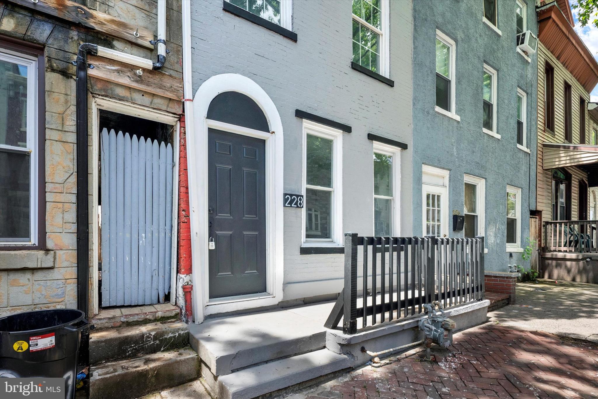 228 S 4TH STREET