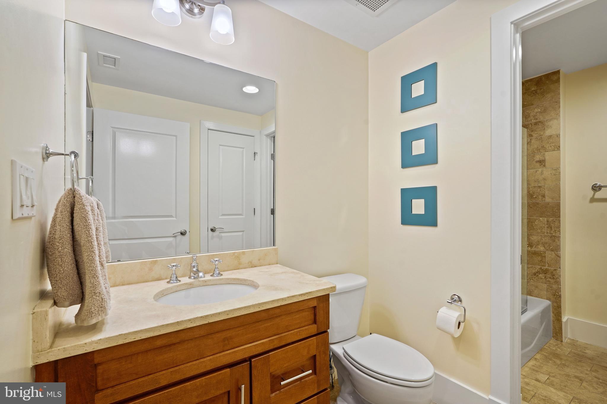 THE WOOSTER AND MERCER LOFTS - Residential