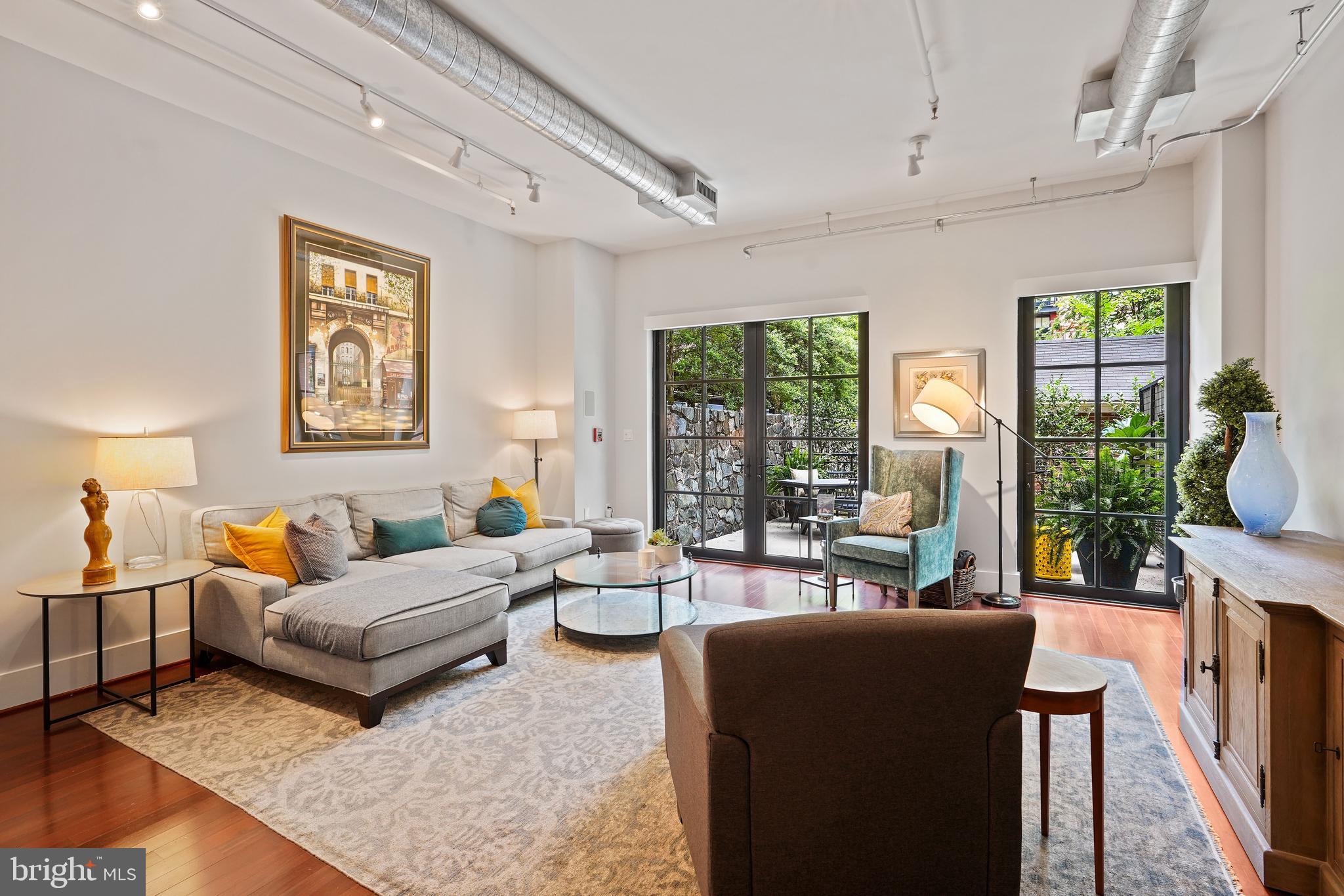 THE WOOSTER AND MERCER LOFTS - Residential