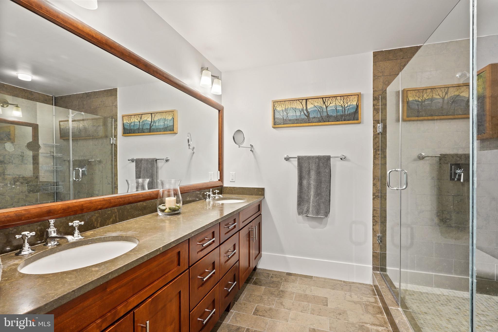 THE WOOSTER AND MERCER LOFTS - Residential