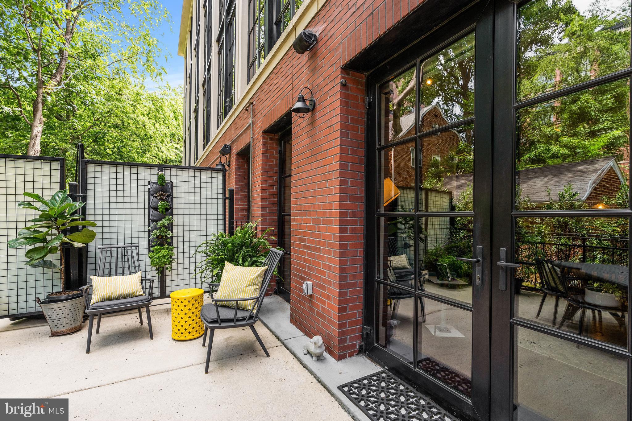 THE WOOSTER AND MERCER LOFTS - Residential