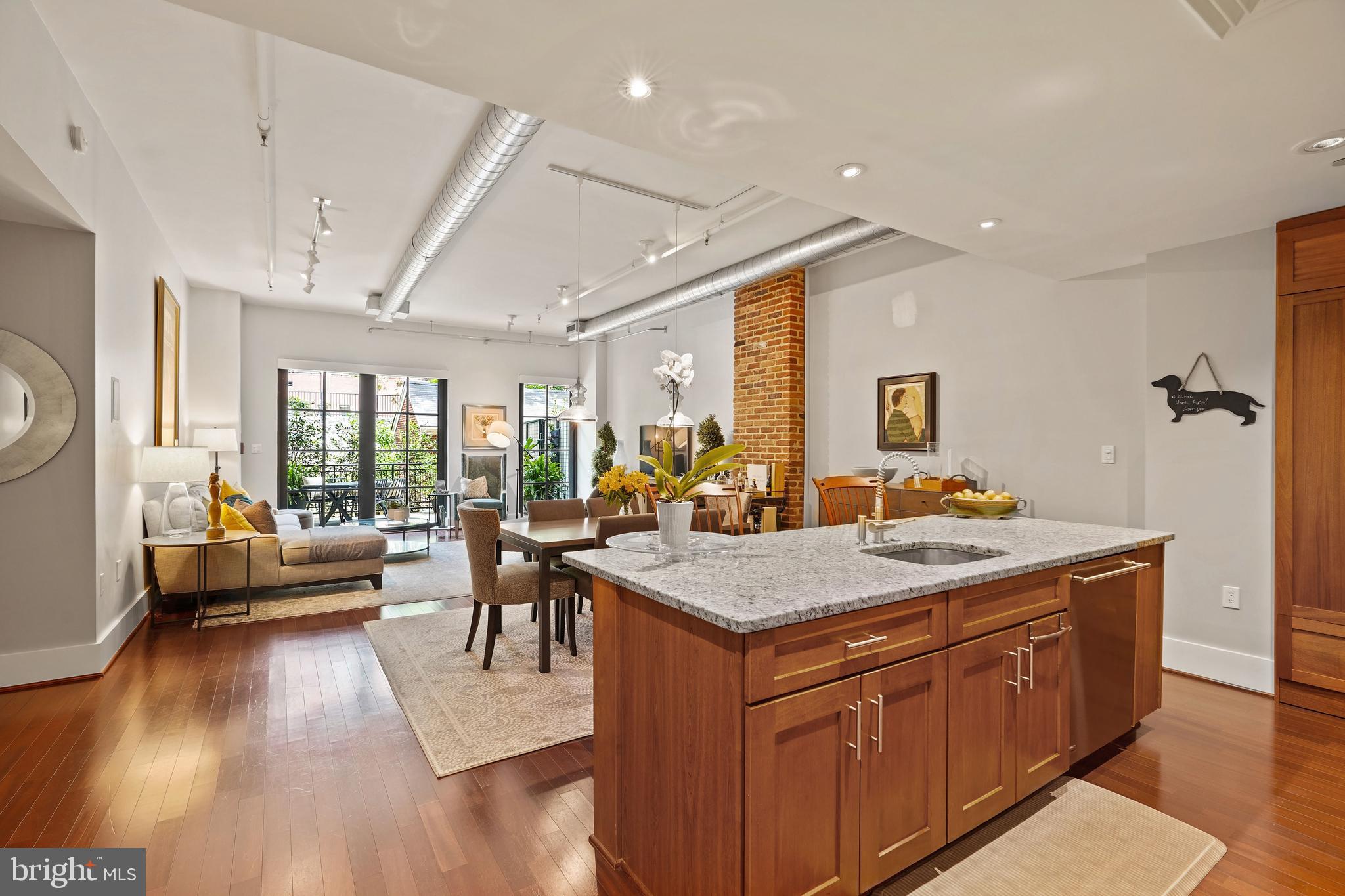 THE WOOSTER AND MERCER LOFTS - Residential