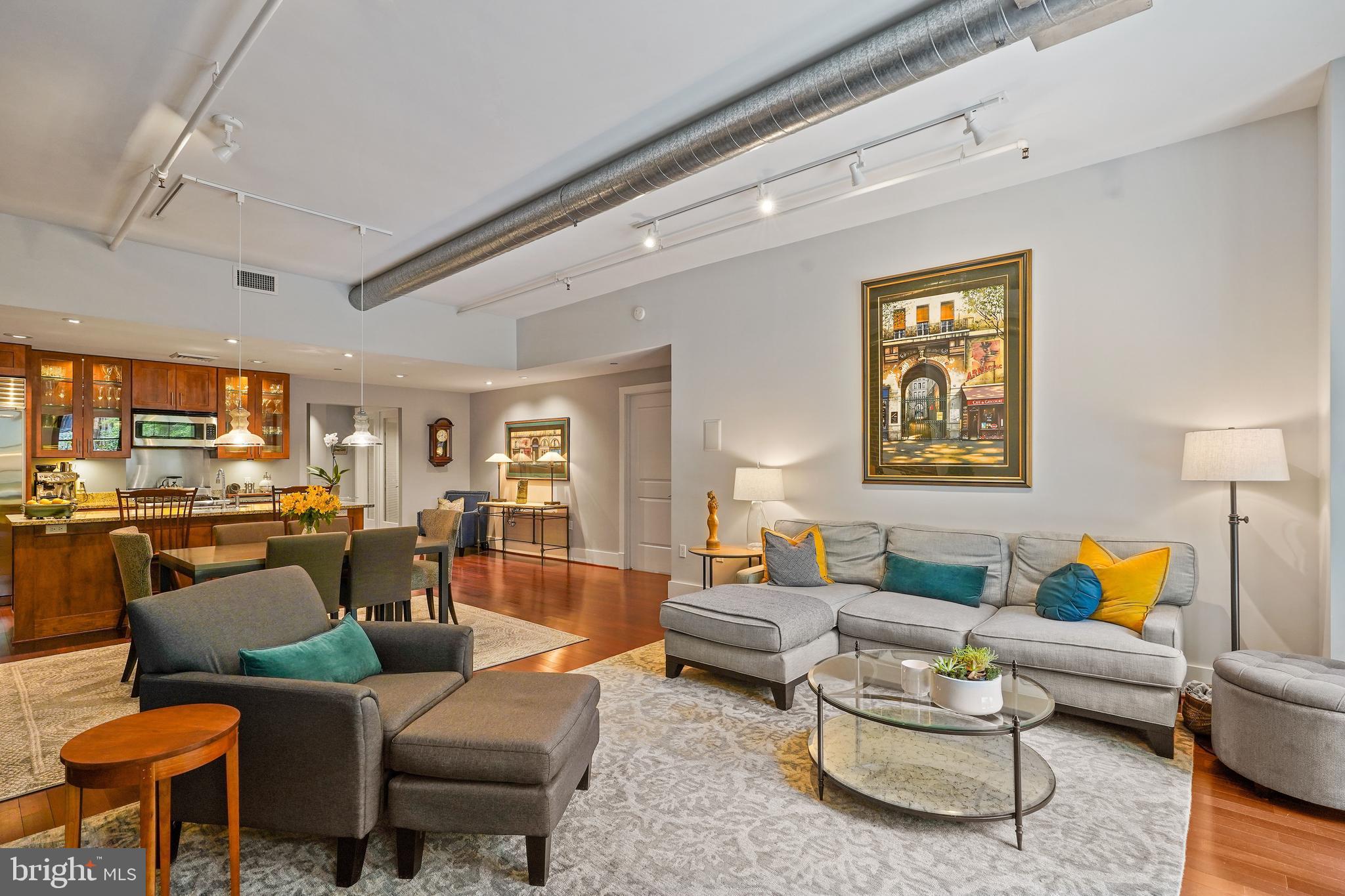 THE WOOSTER AND MERCER LOFTS - Residential