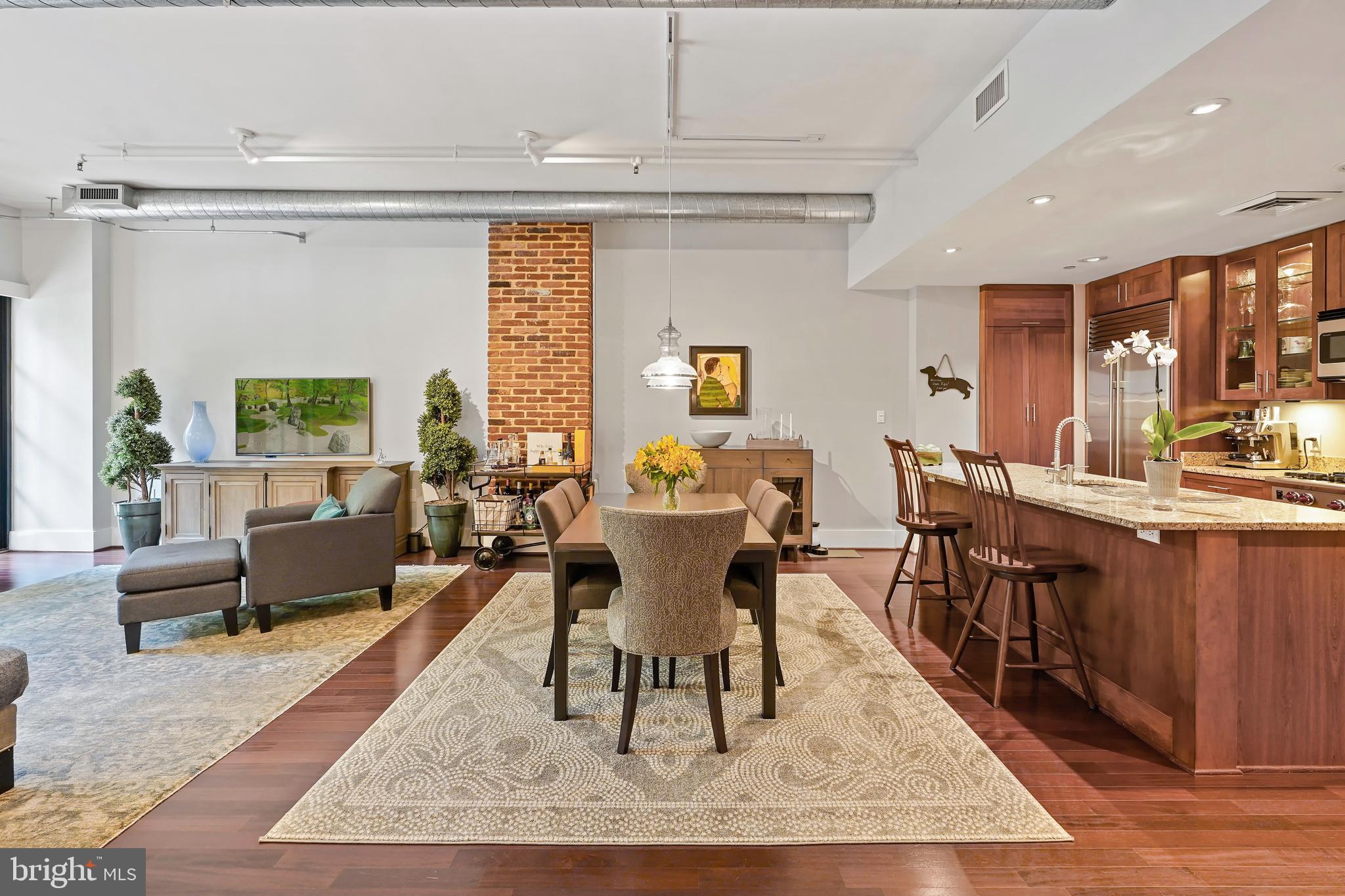 THE WOOSTER AND MERCER LOFTS - Residential