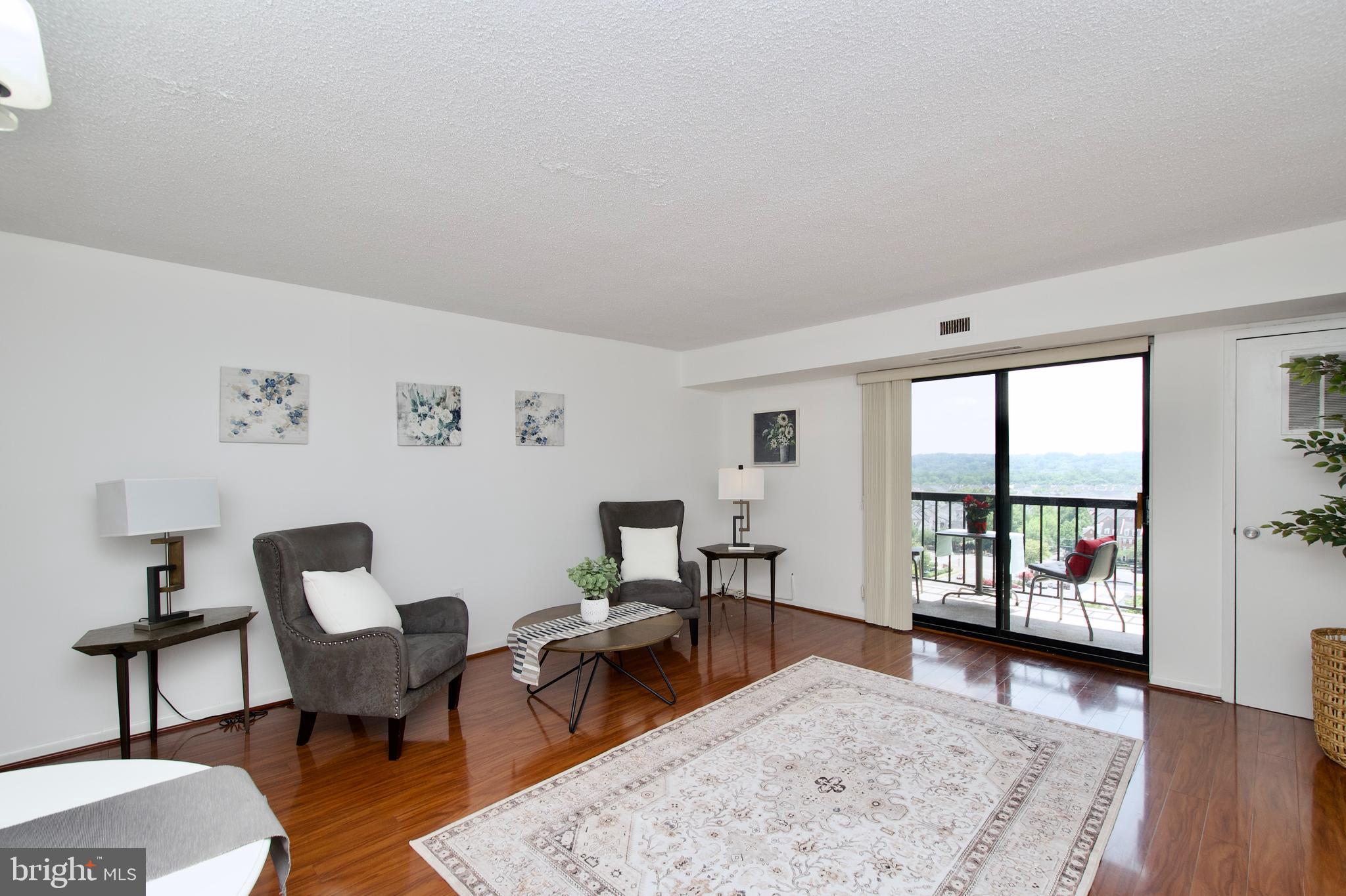 HALLMARK - Residential