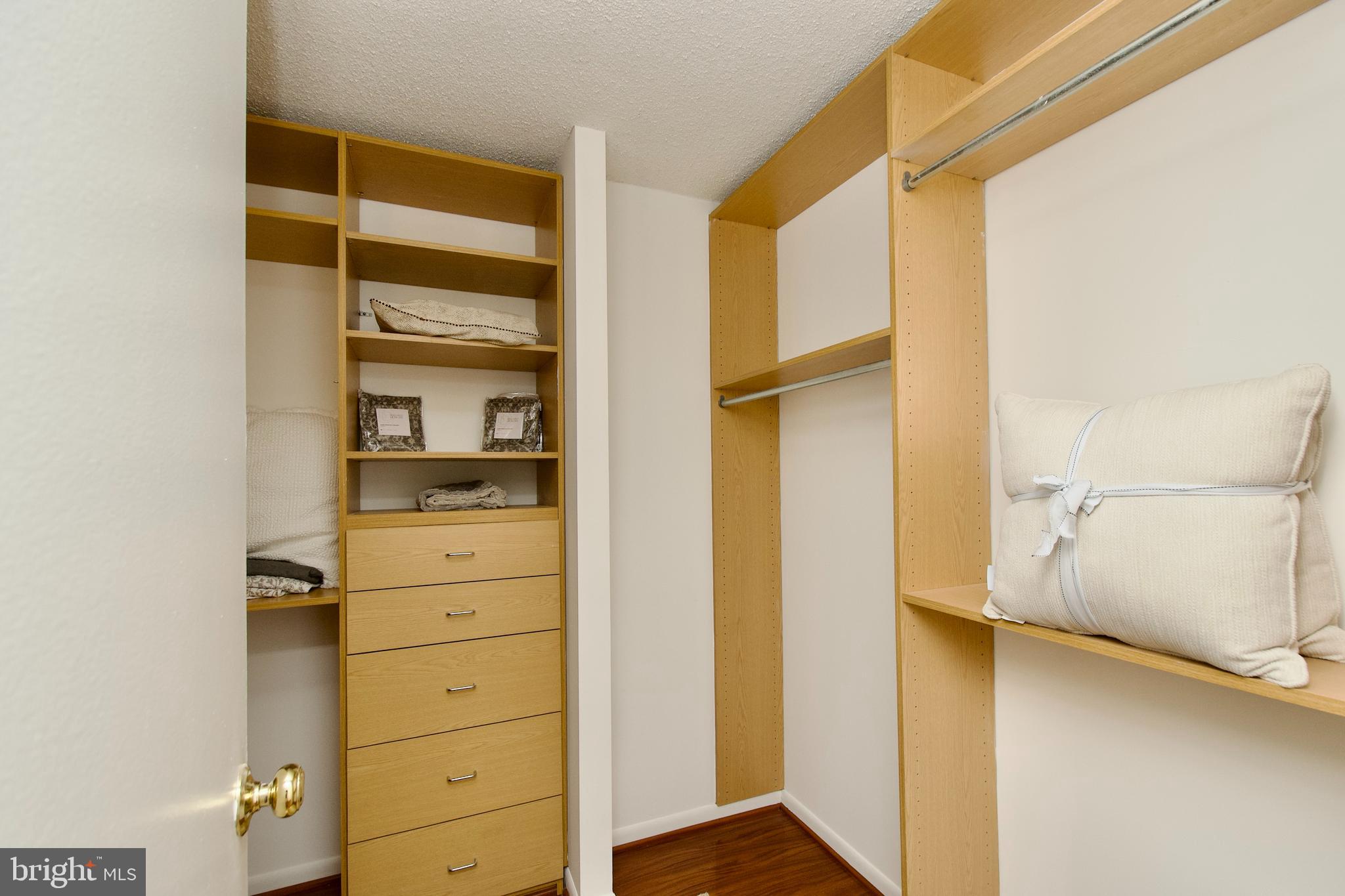 HALLMARK - Residential