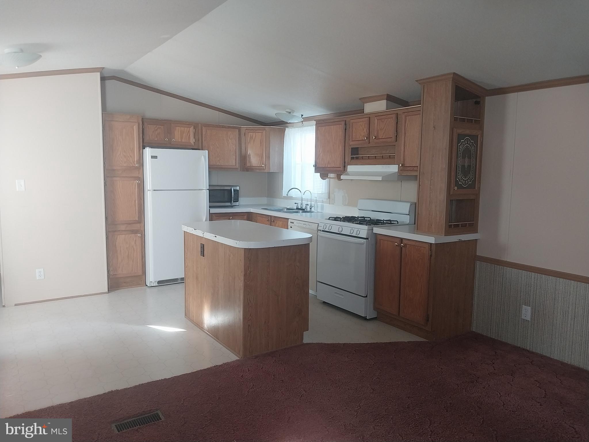 HARFORD MOBILE VILLAGE - Residential