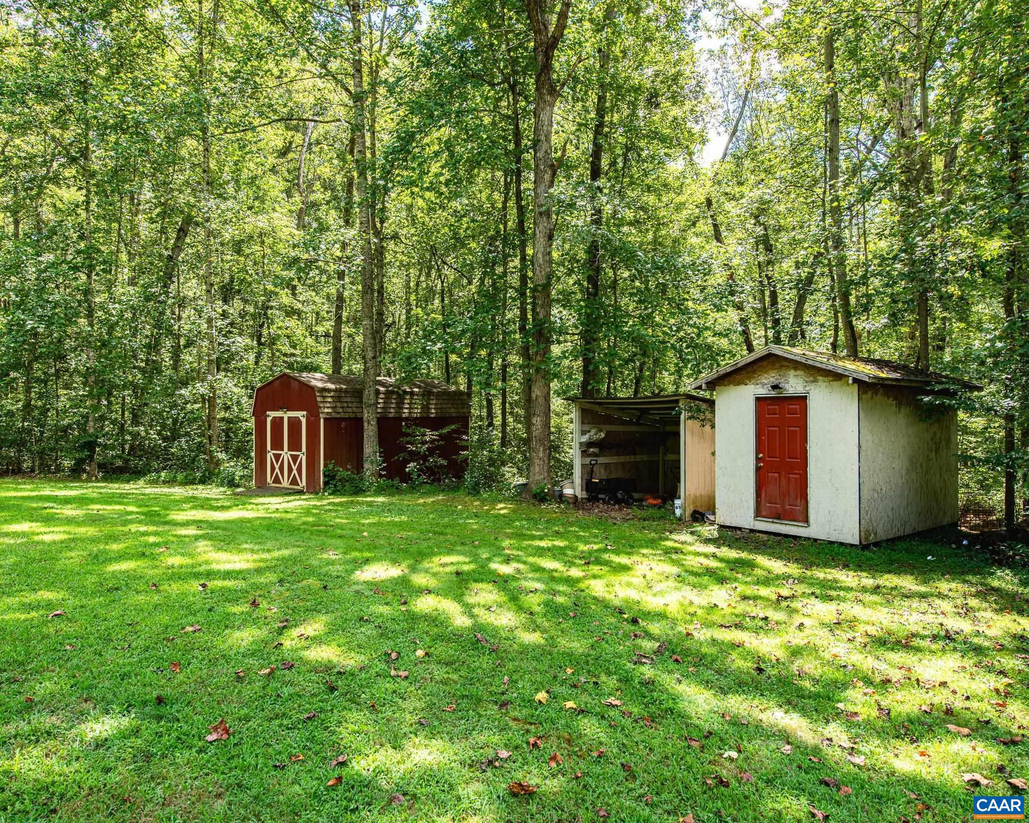 BLACK WALNUT RUN ESTATES - Residential