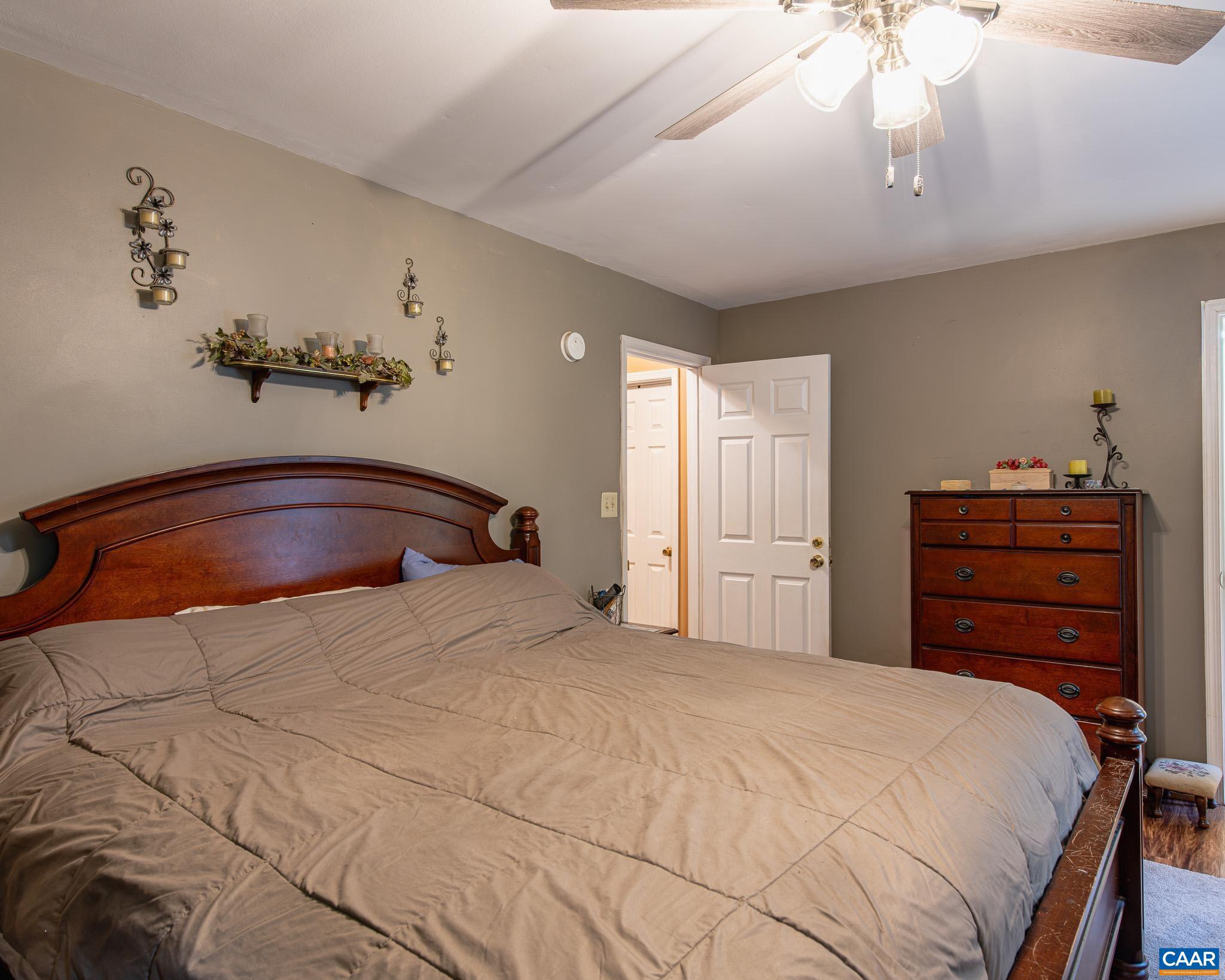 BLACK WALNUT RUN ESTATES - Residential