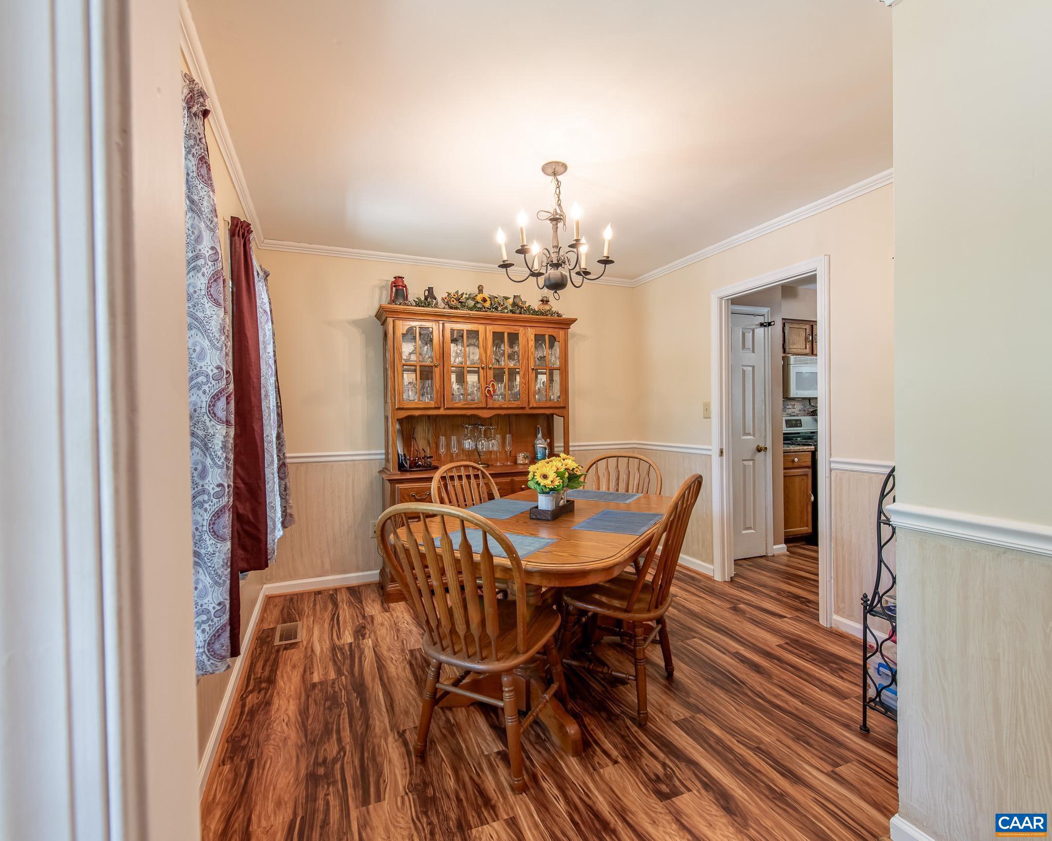 BLACK WALNUT RUN ESTATES - Residential