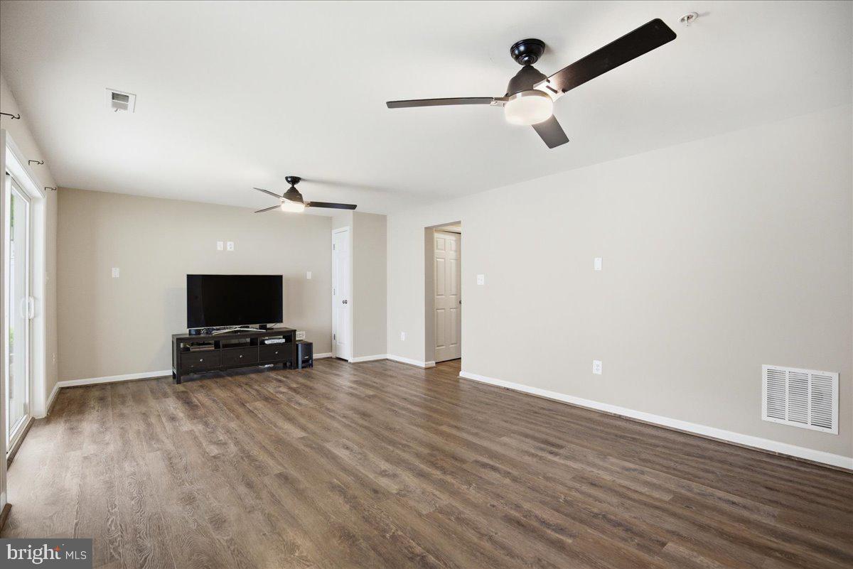 PRINCE FREDERICK CROSSING - Residential