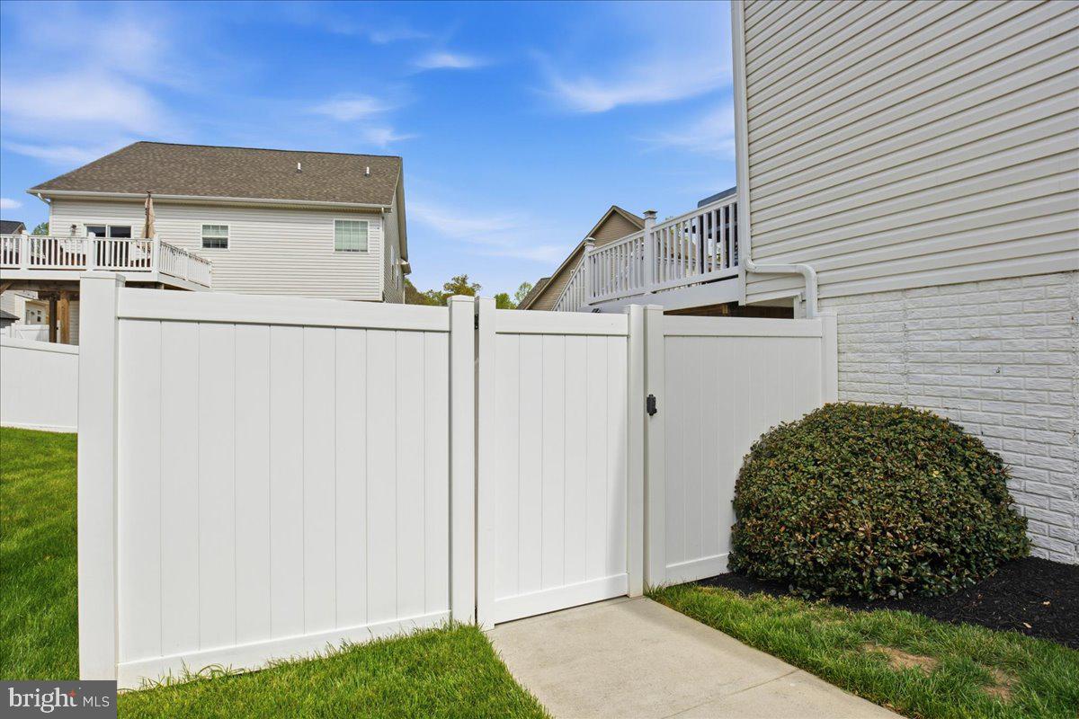 PRINCE FREDERICK CROSSING - Residential