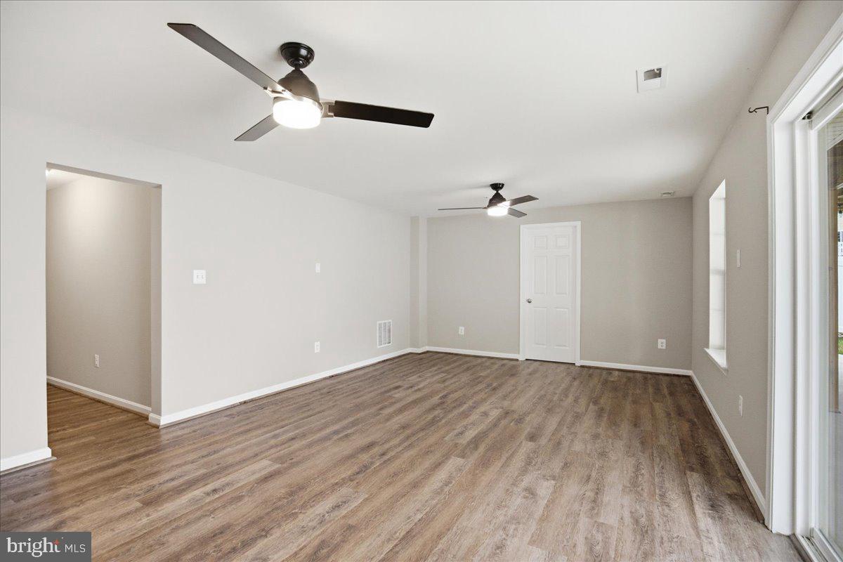 PRINCE FREDERICK CROSSING - Residential