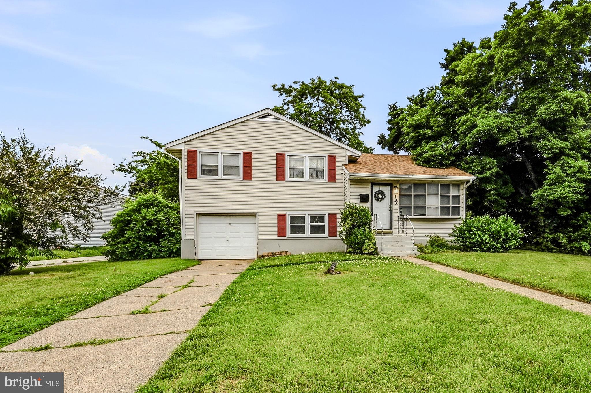 OVERVIEW GARDENS - Residential
