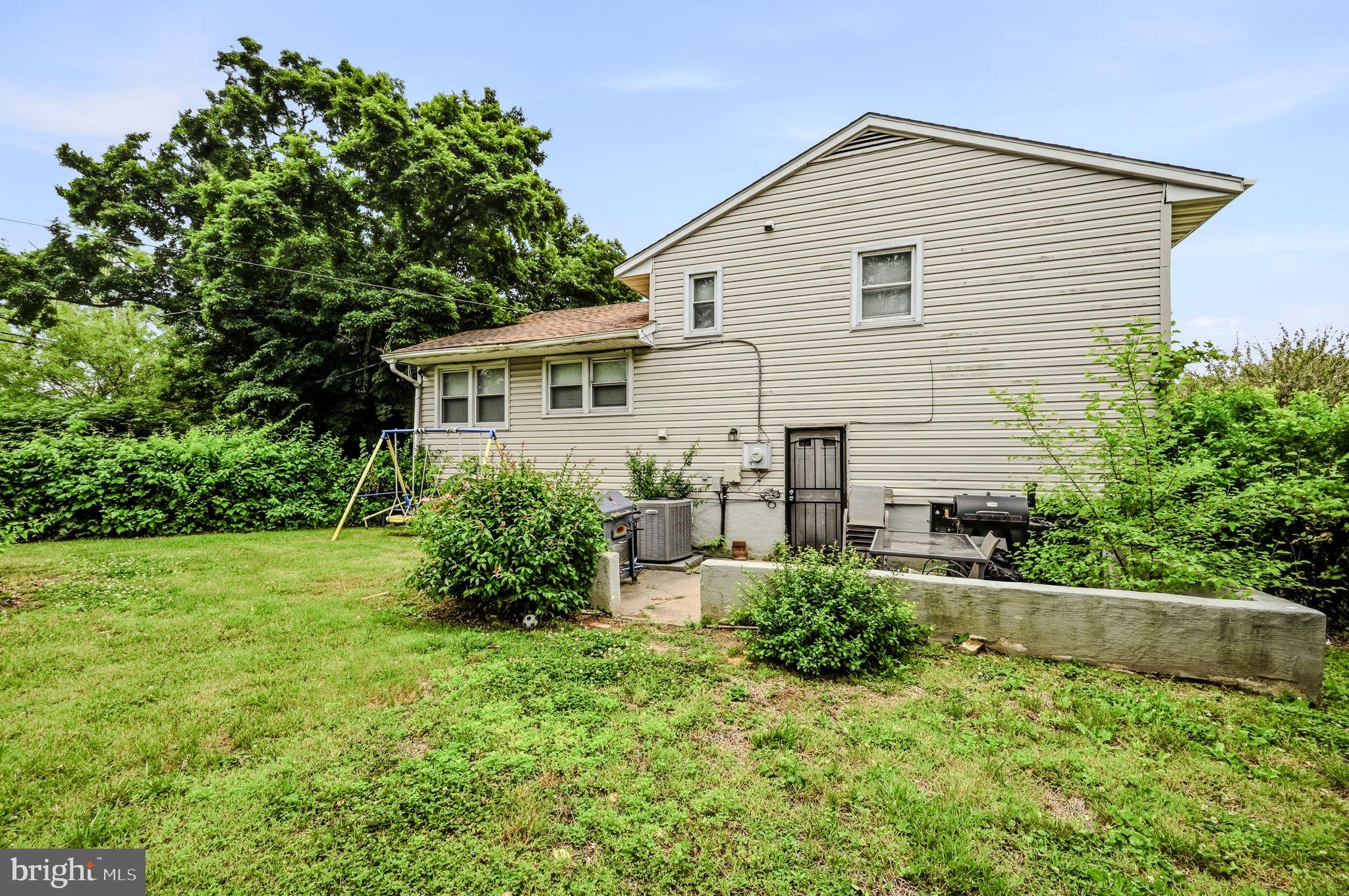 OVERVIEW GARDENS - Residential