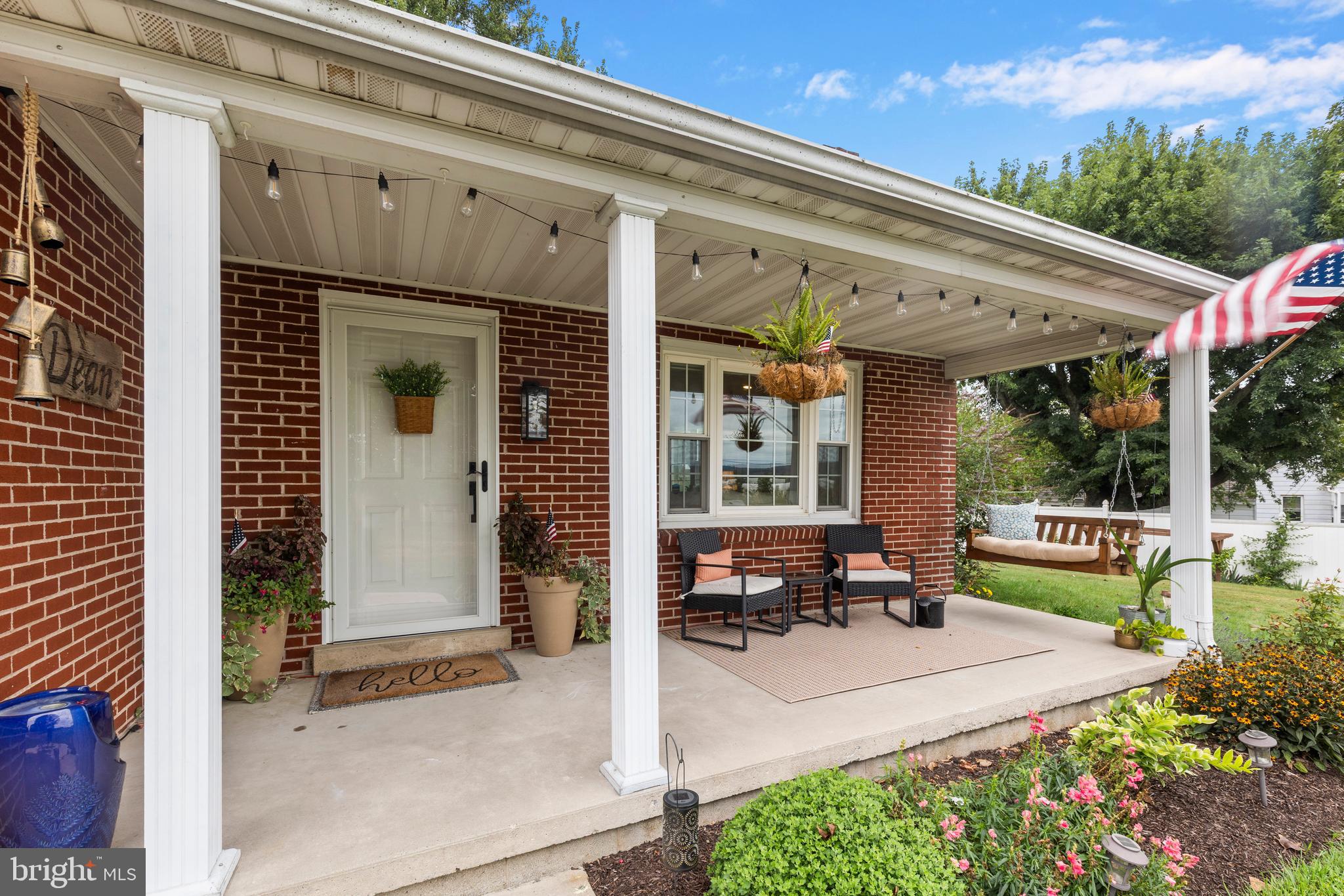 389 SCHOOLHOUSE ROAD